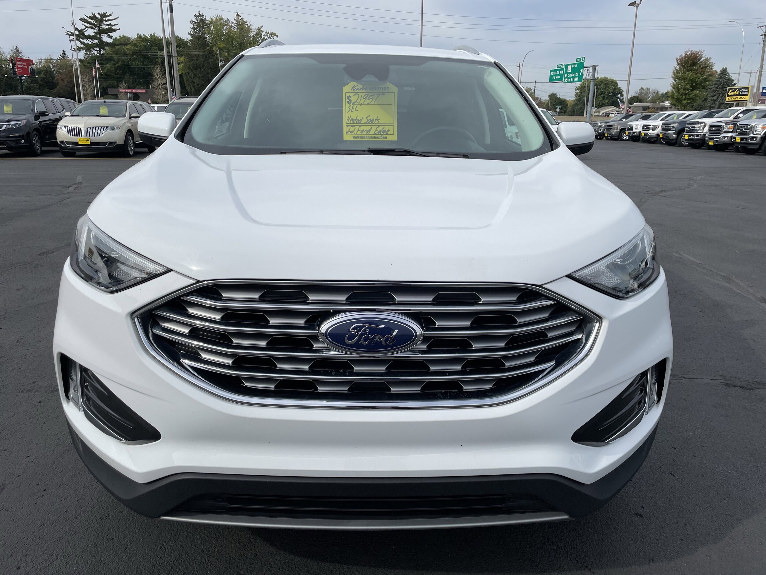 2022 Ford Edge SEL photo 3
