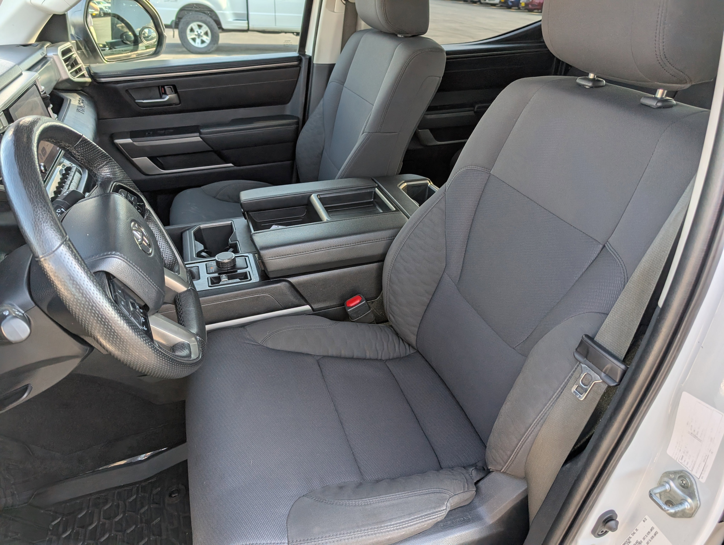 2022 Toyota Tundra SR5 - Photo 12