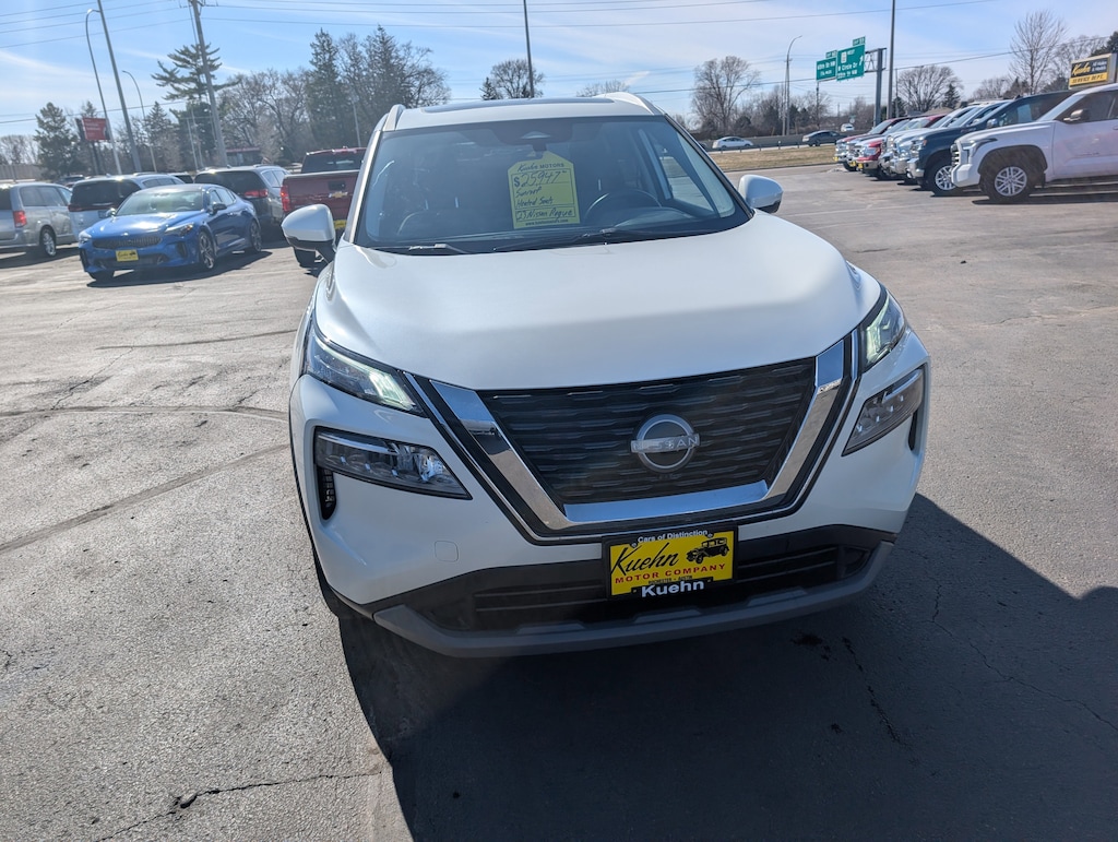 Used 2023 Nissan Altima 2.5 SV Sedan