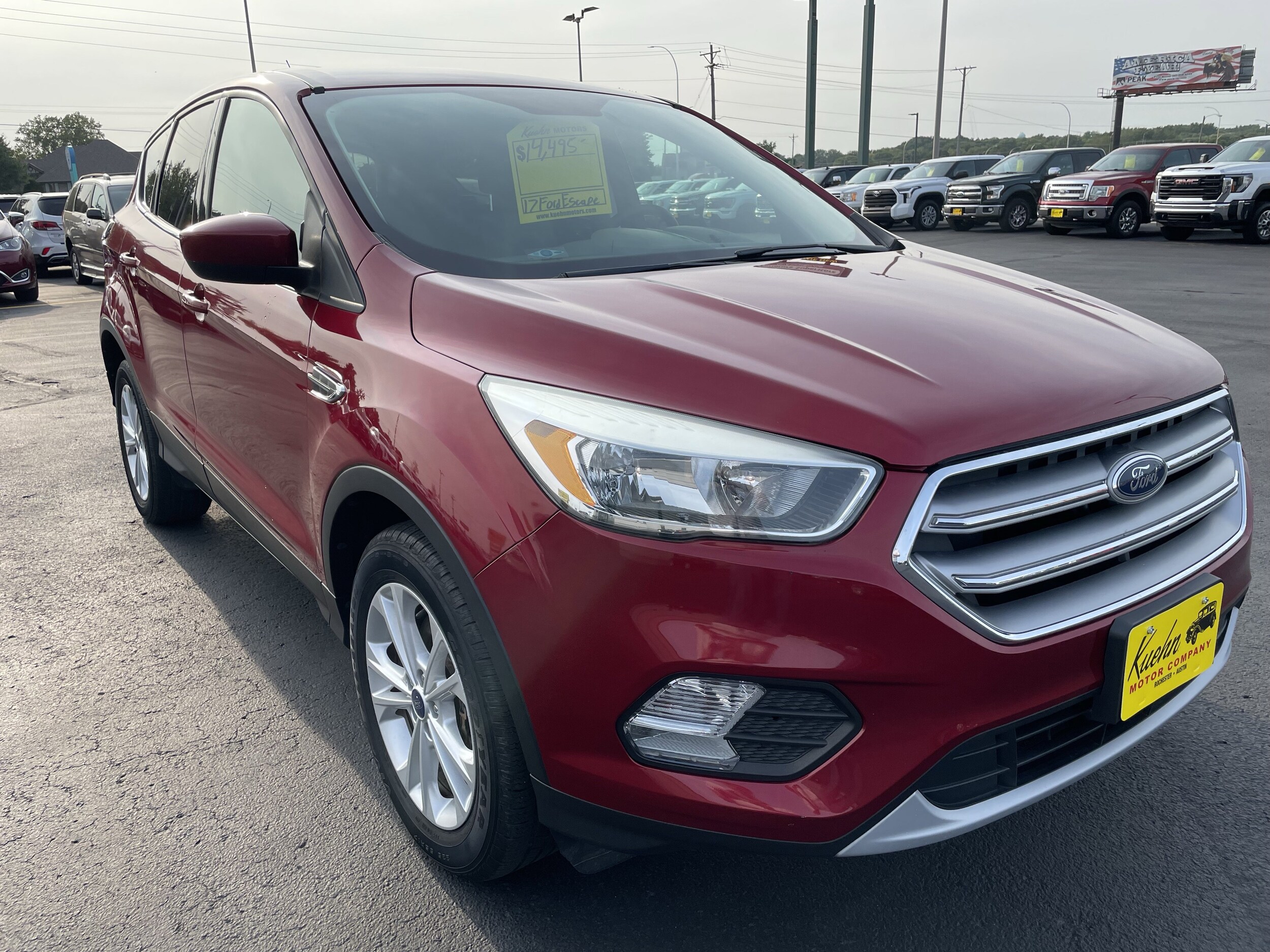 2017 Ford Escape SE photo 2