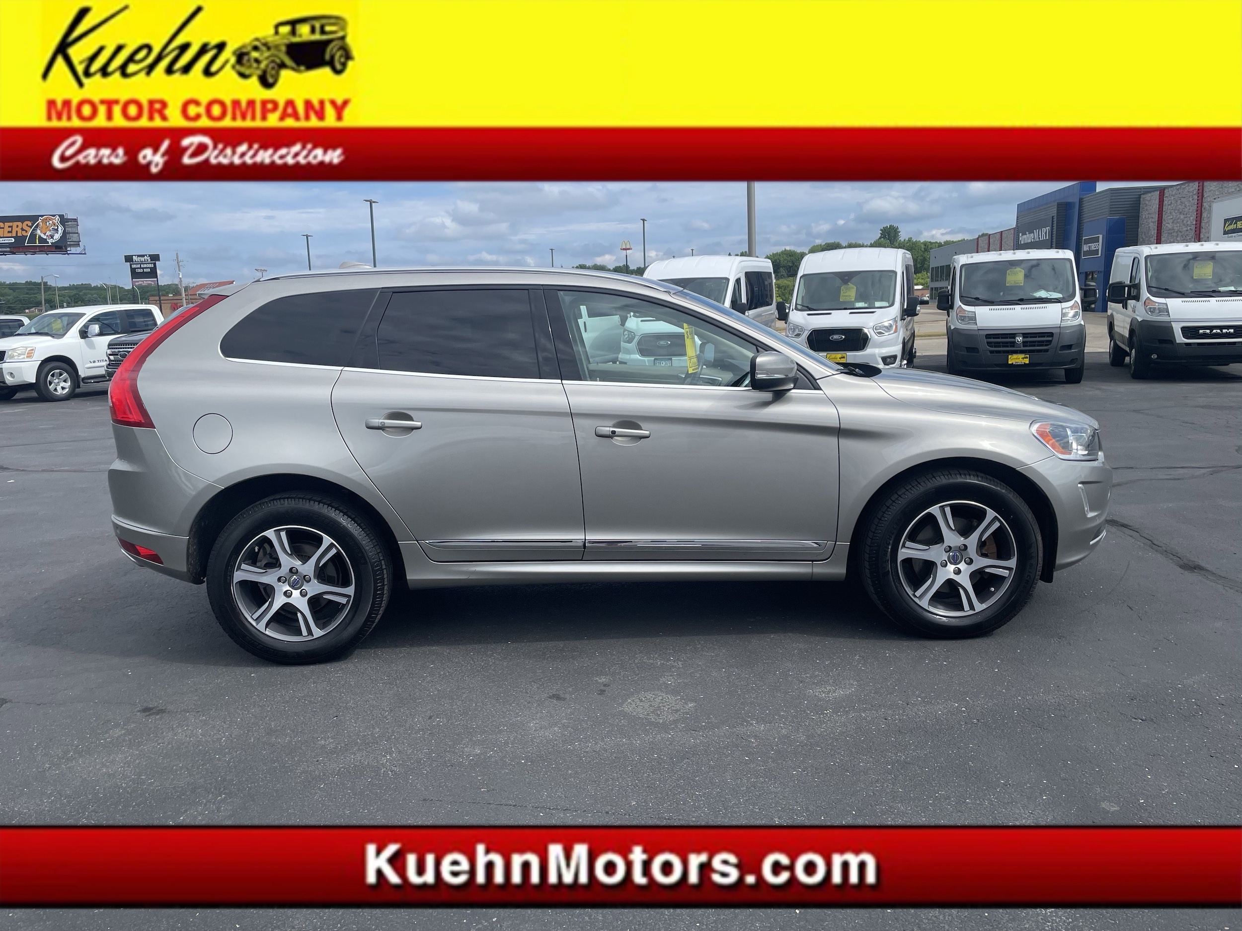 2015 Volvo XC60 T6 AWD Auto Platinum's photo