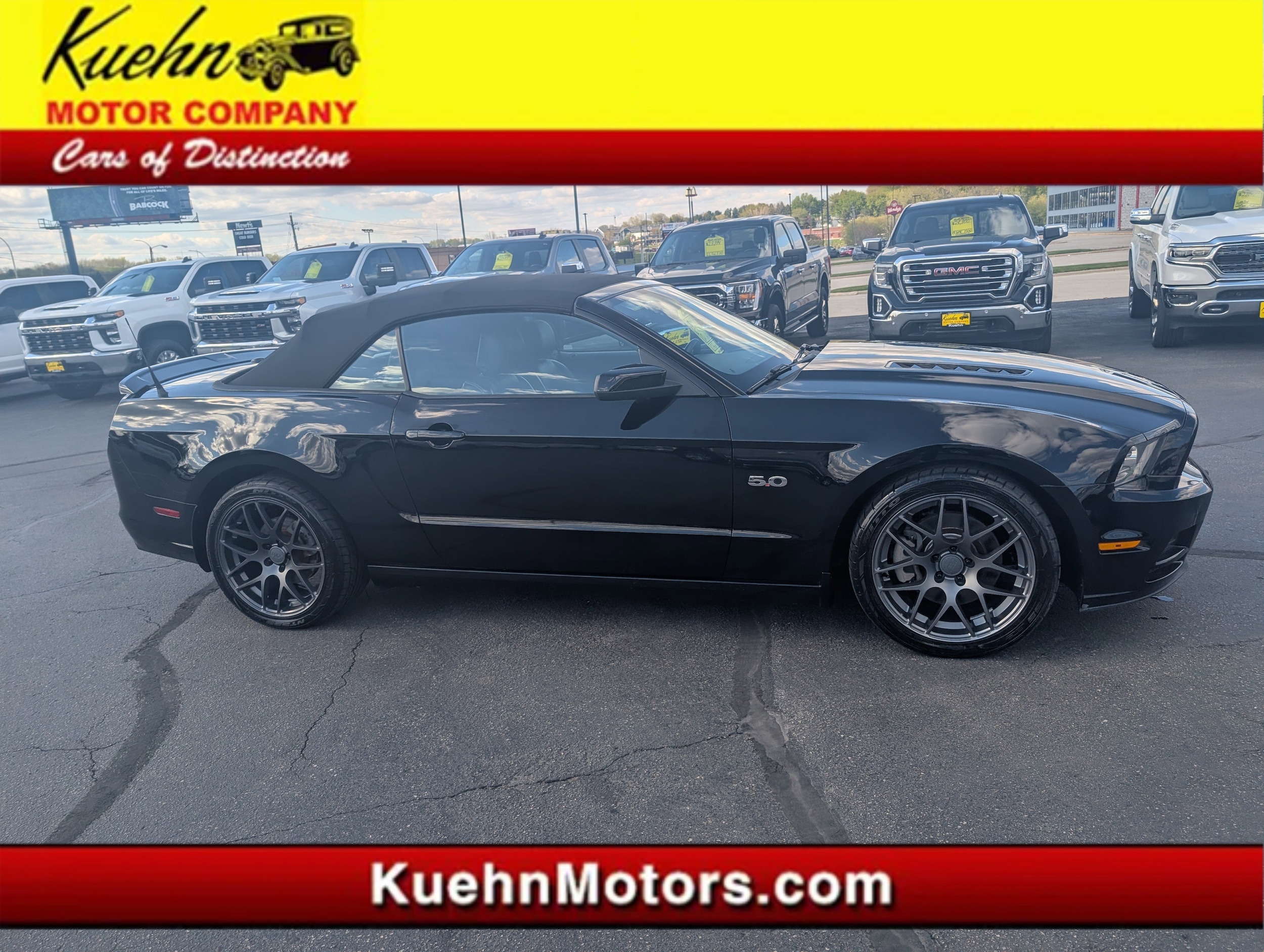 2013 Ford Mustang GT Premium's photo