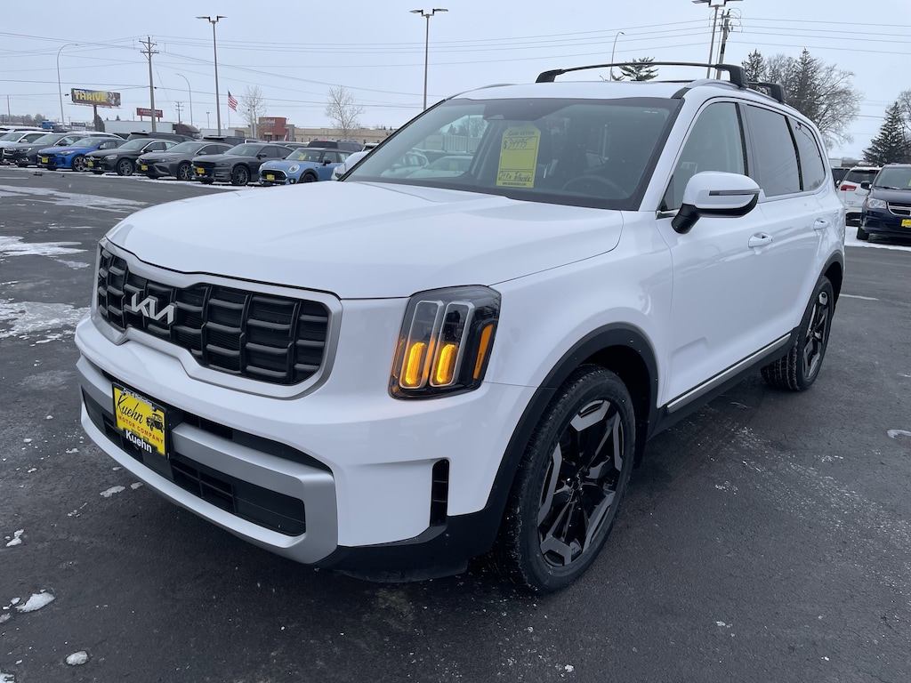 Used 2024 Kia Telluride S SUV