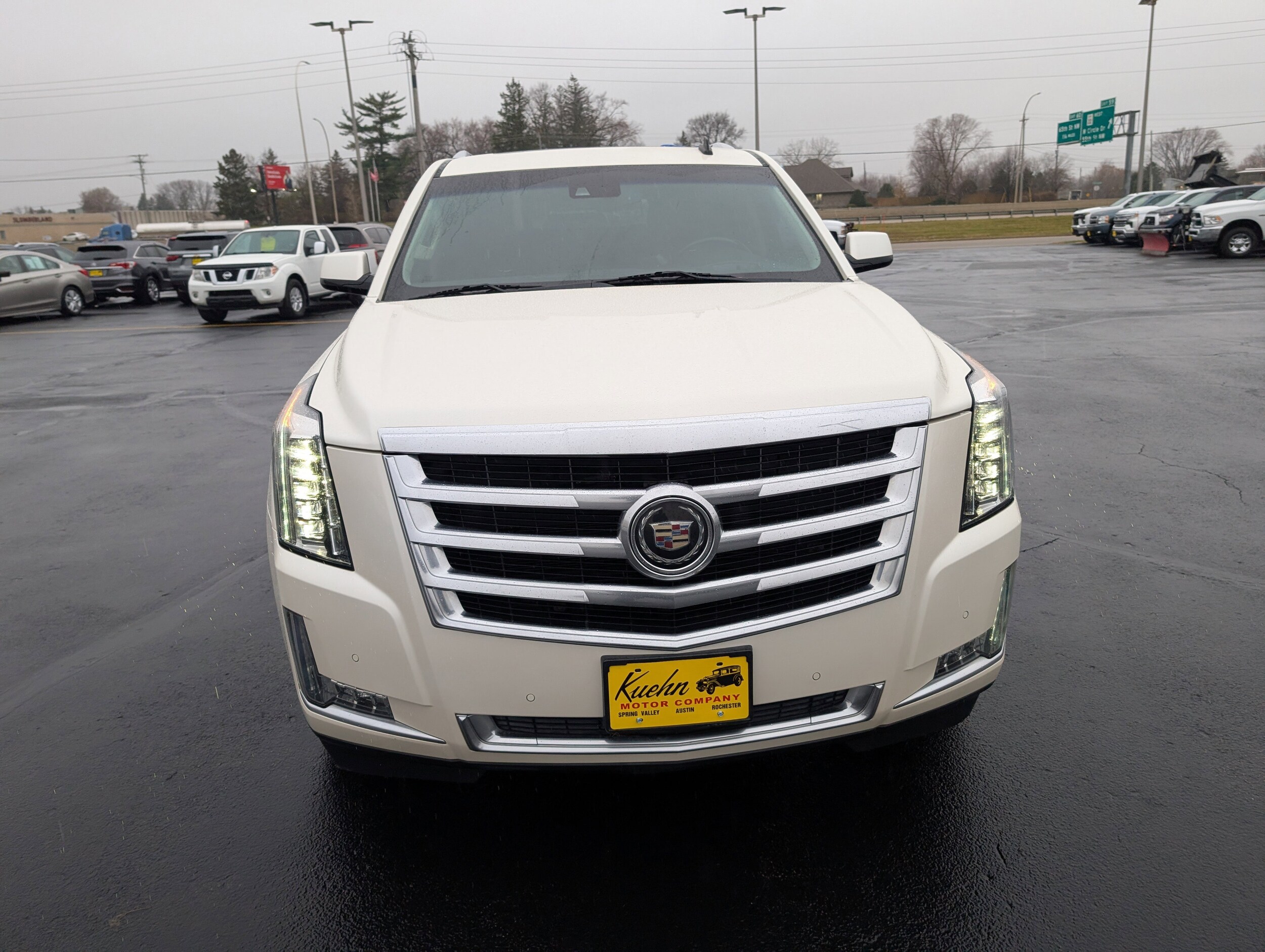 2015 Cadillac Escalade ESV Premium photo 2