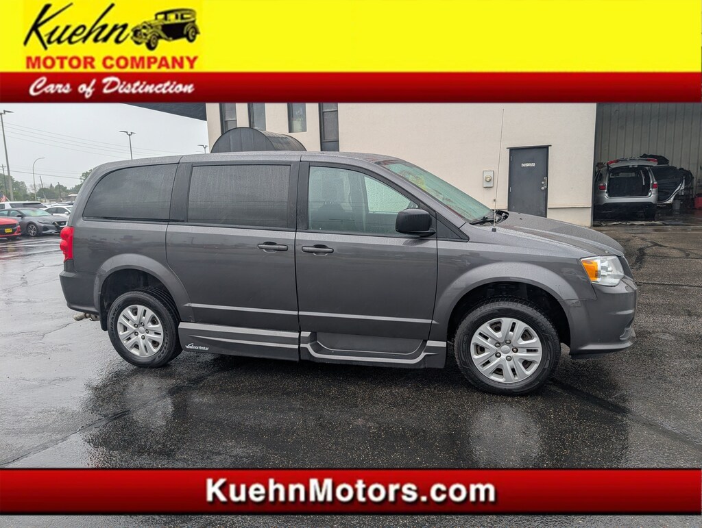 Used 2018 Dodge Grand Caravan SE Van Passenger Van