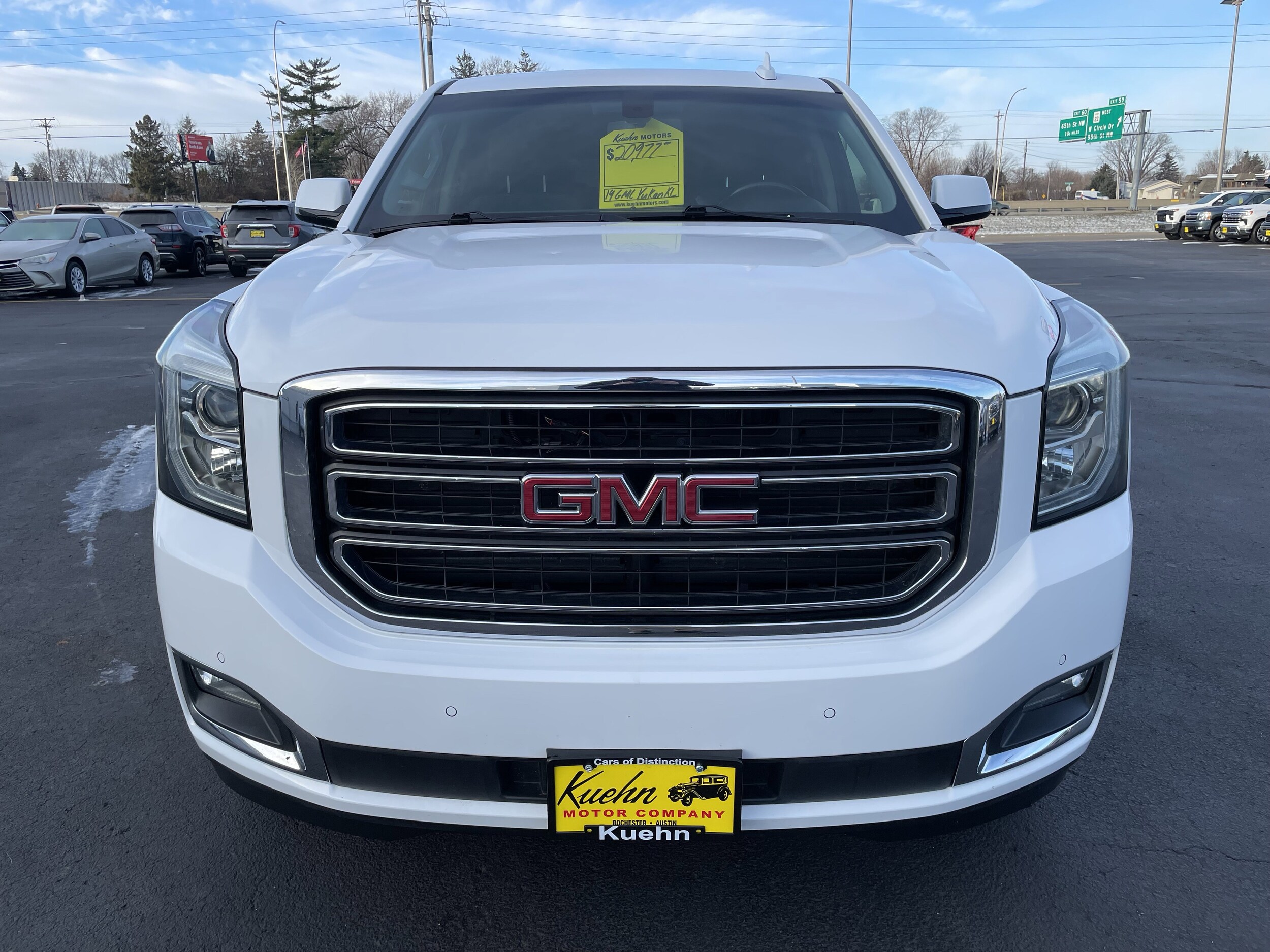 2019 Gmc Yukon XL SLE photo 3