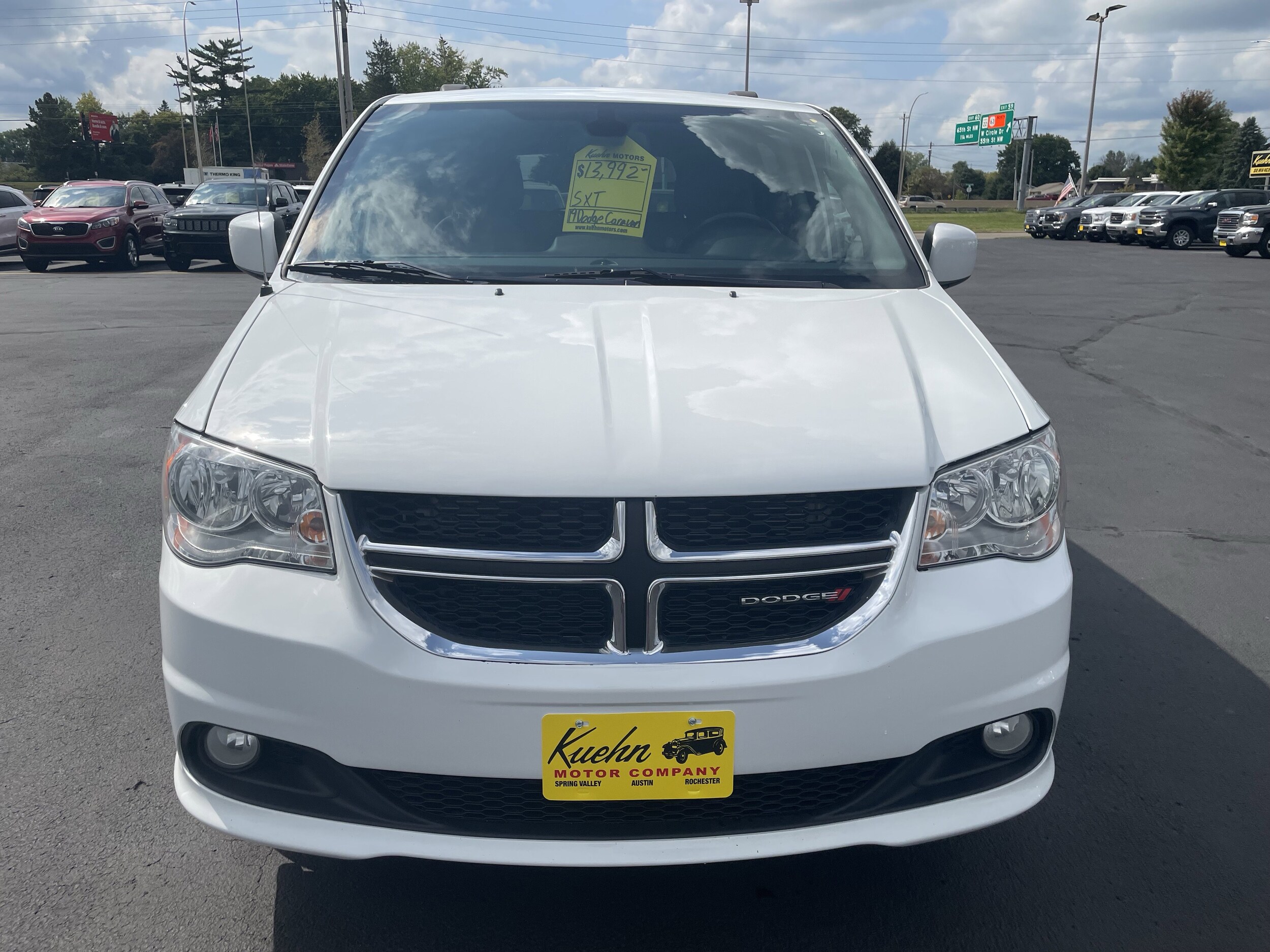2019 Dodge Grand Caravan SXT photo 3