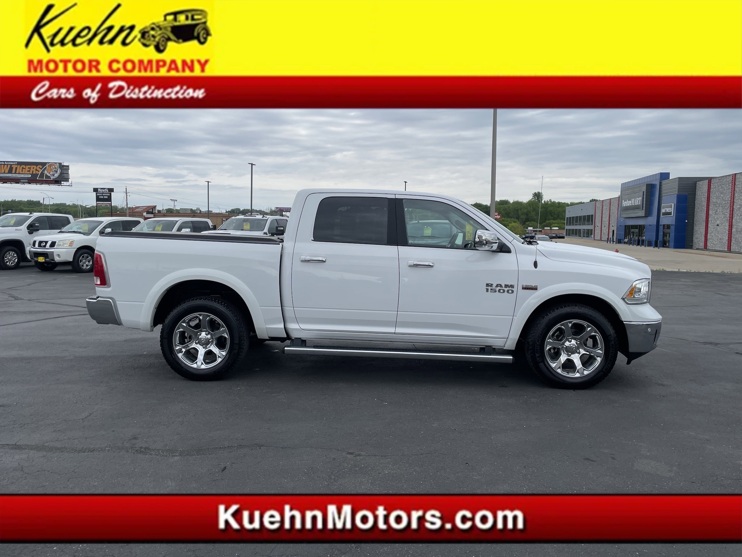 2018 RAM 1500 Laramie 4x4 Crew Cab 5'7's photo