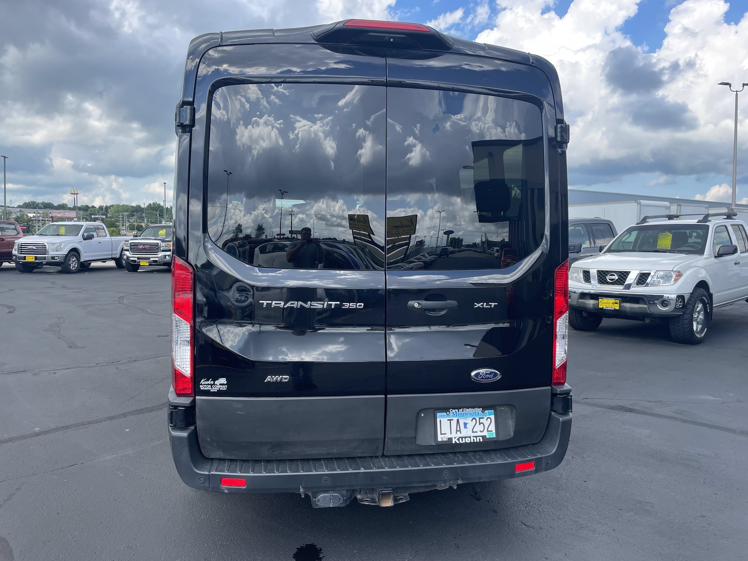 2023 Ford Transit Passenger Van XLT - Photo 4