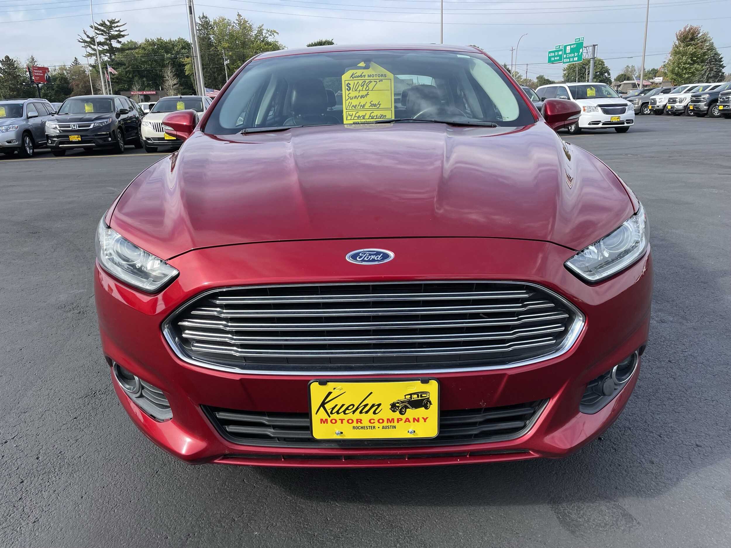 2014 Ford Fusion SE photo 2