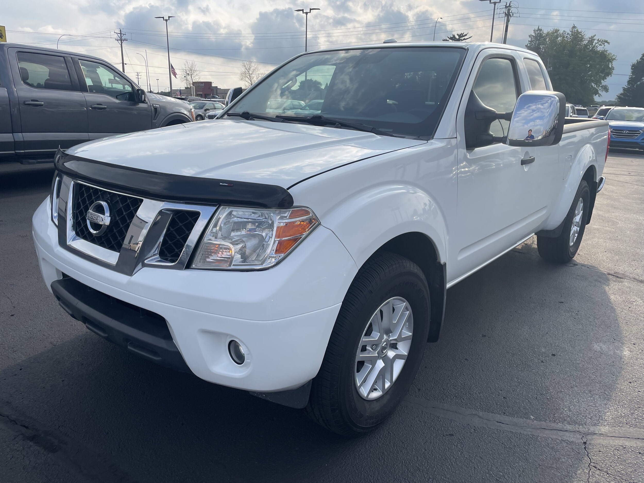 2018 Nissan Frontier SV photo 4