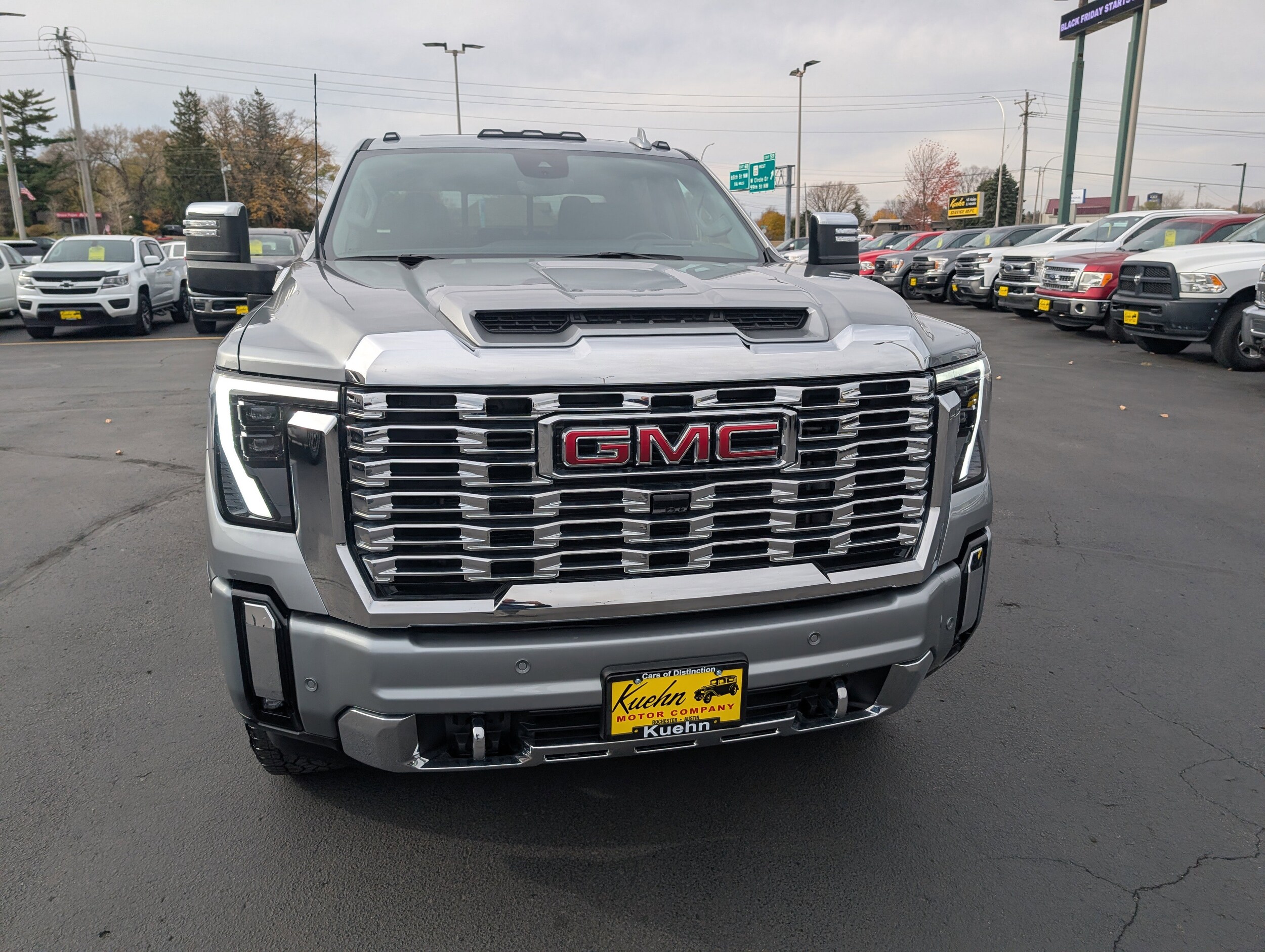 2025 Gmc Sierra 2500 HD Denali photo 3