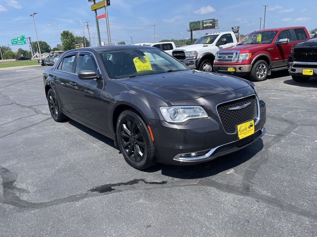 Used 2015 Chrysler 300 Limited Sedan
