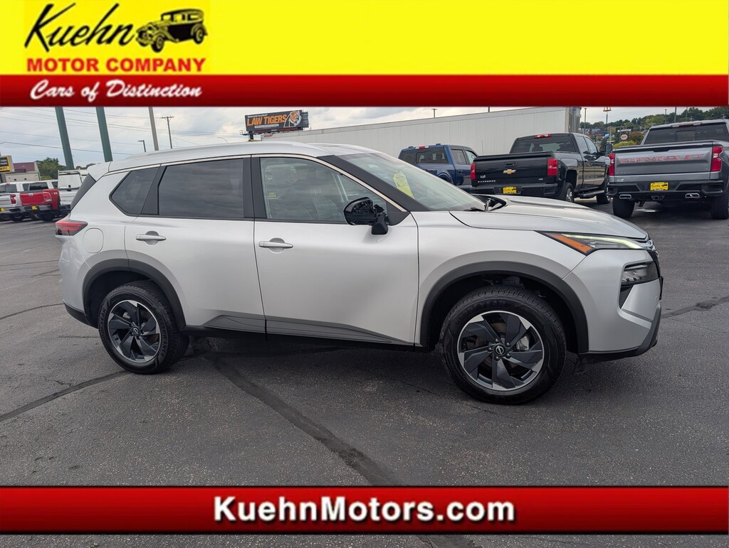 Used 2024 Nissan Rogue SV SUV