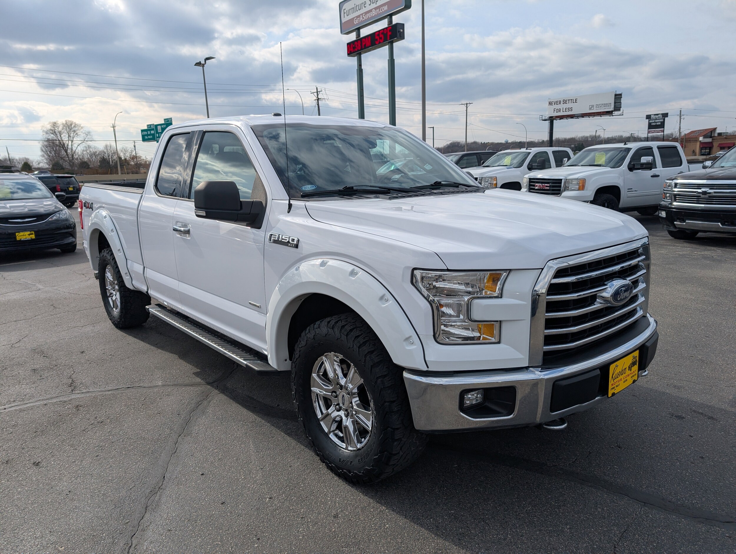 2015 Ford F-150 photo 2