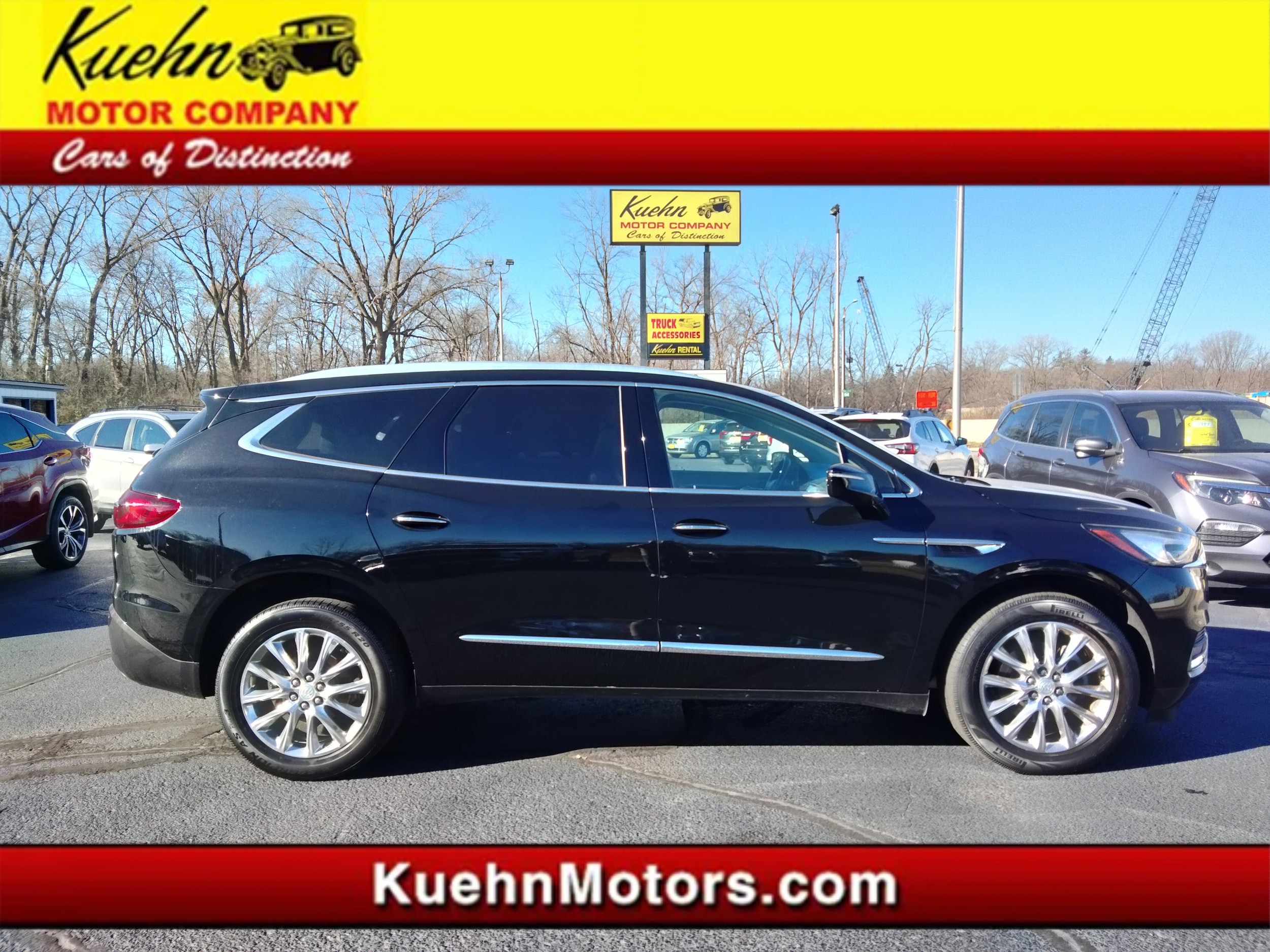 2018 Buick Enclave Essence's photo