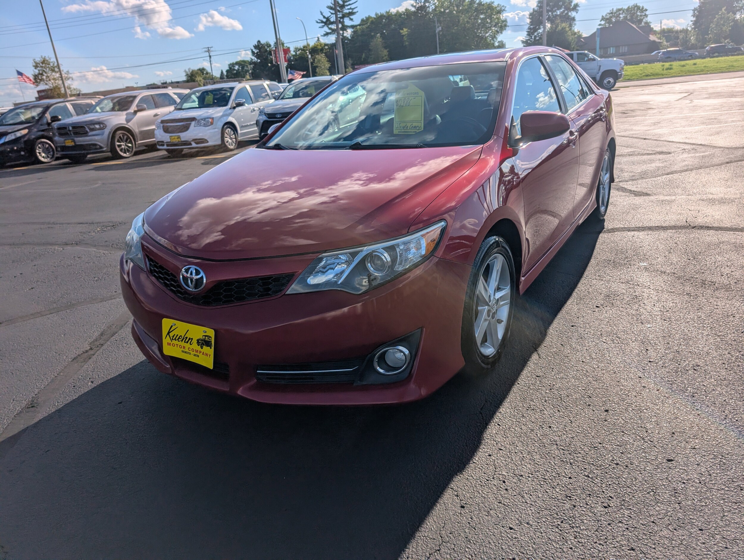 2012 Toyota Camry SE photo 4
