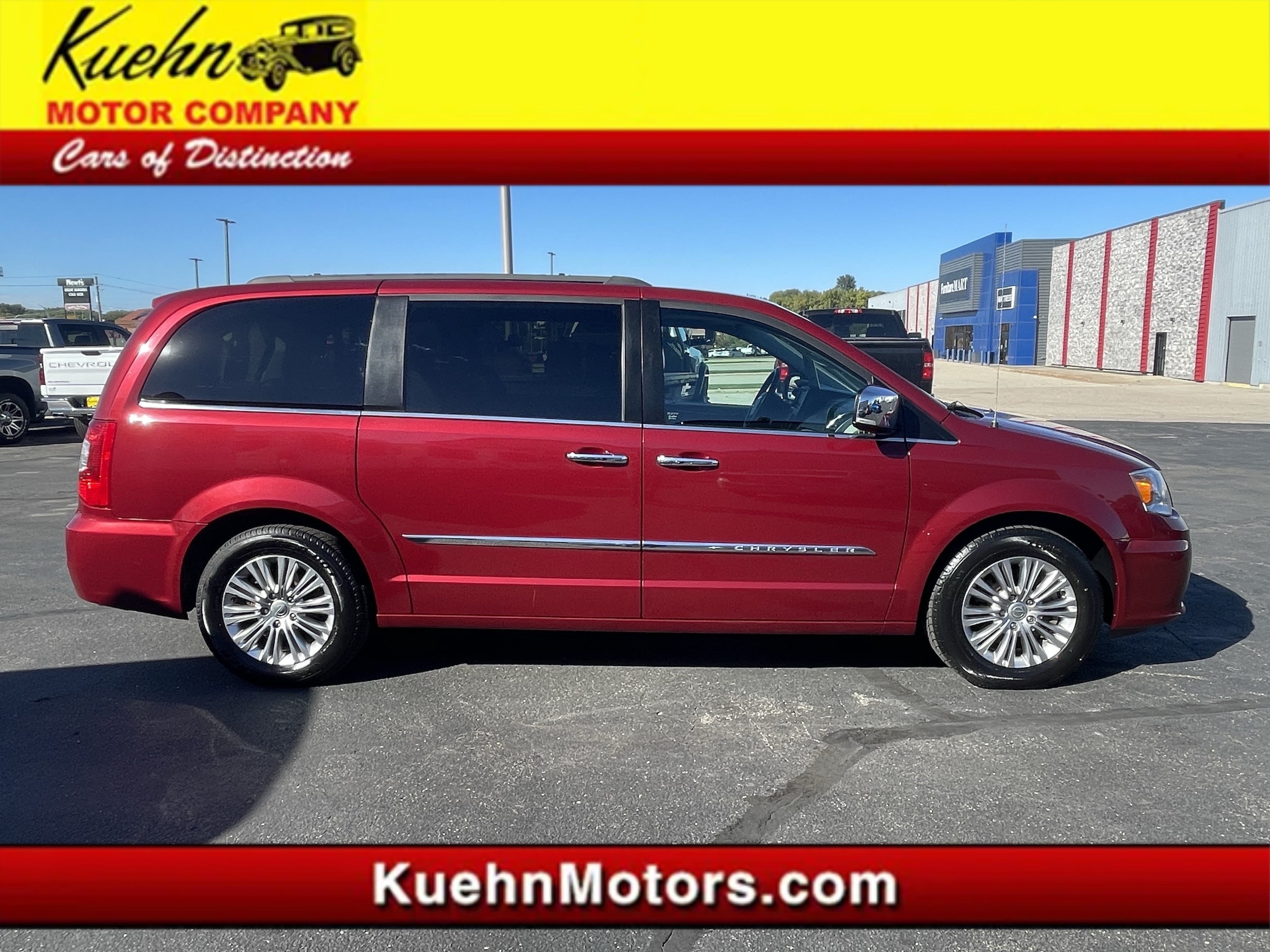 2015 Chrysler Town & Country Touring-L