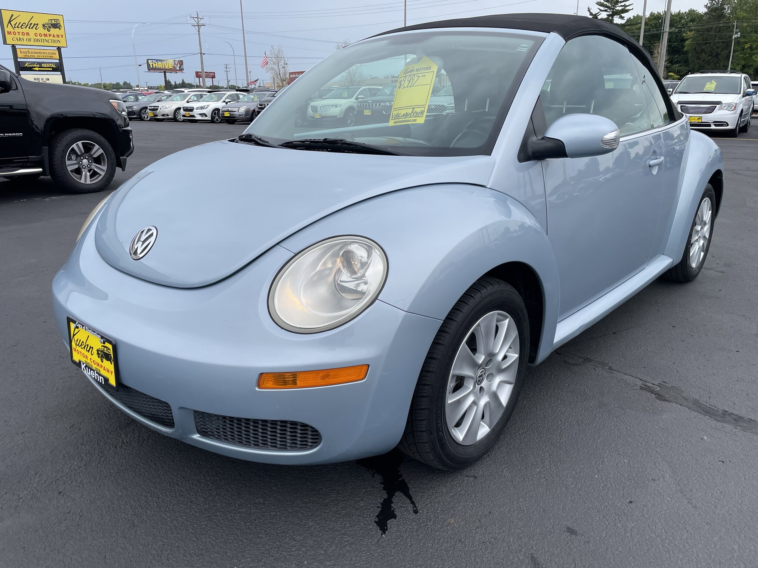 2009 Volkswagen Beetle S photo 3