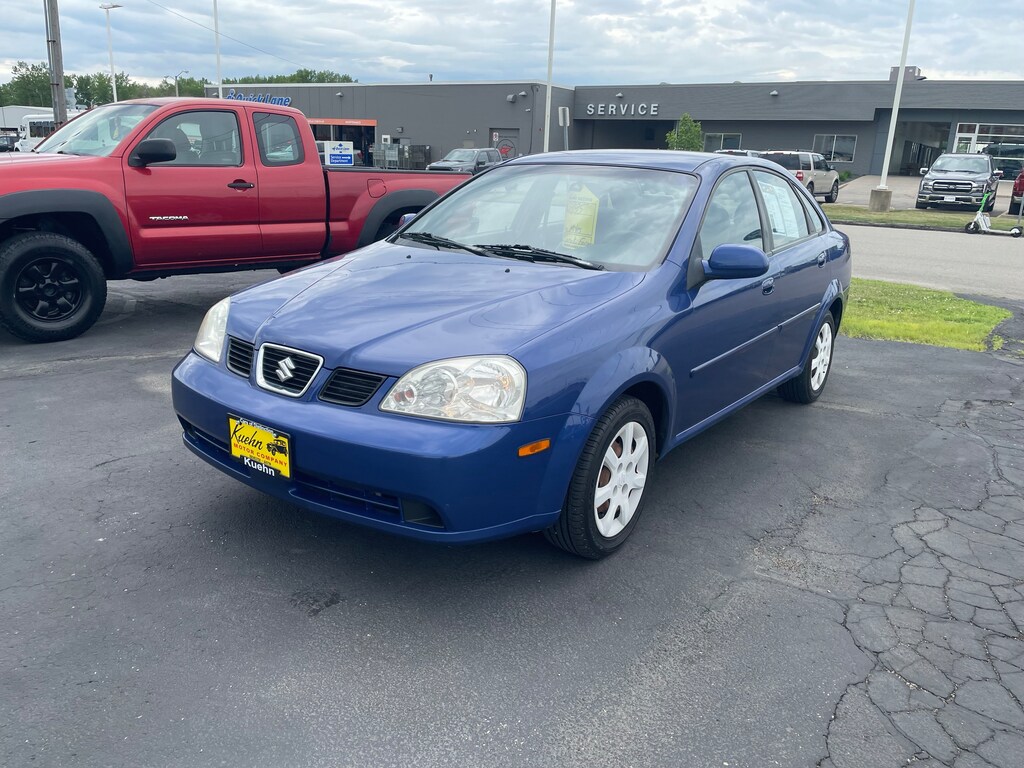 Used 2004 Suzuki Forenza S Sedan