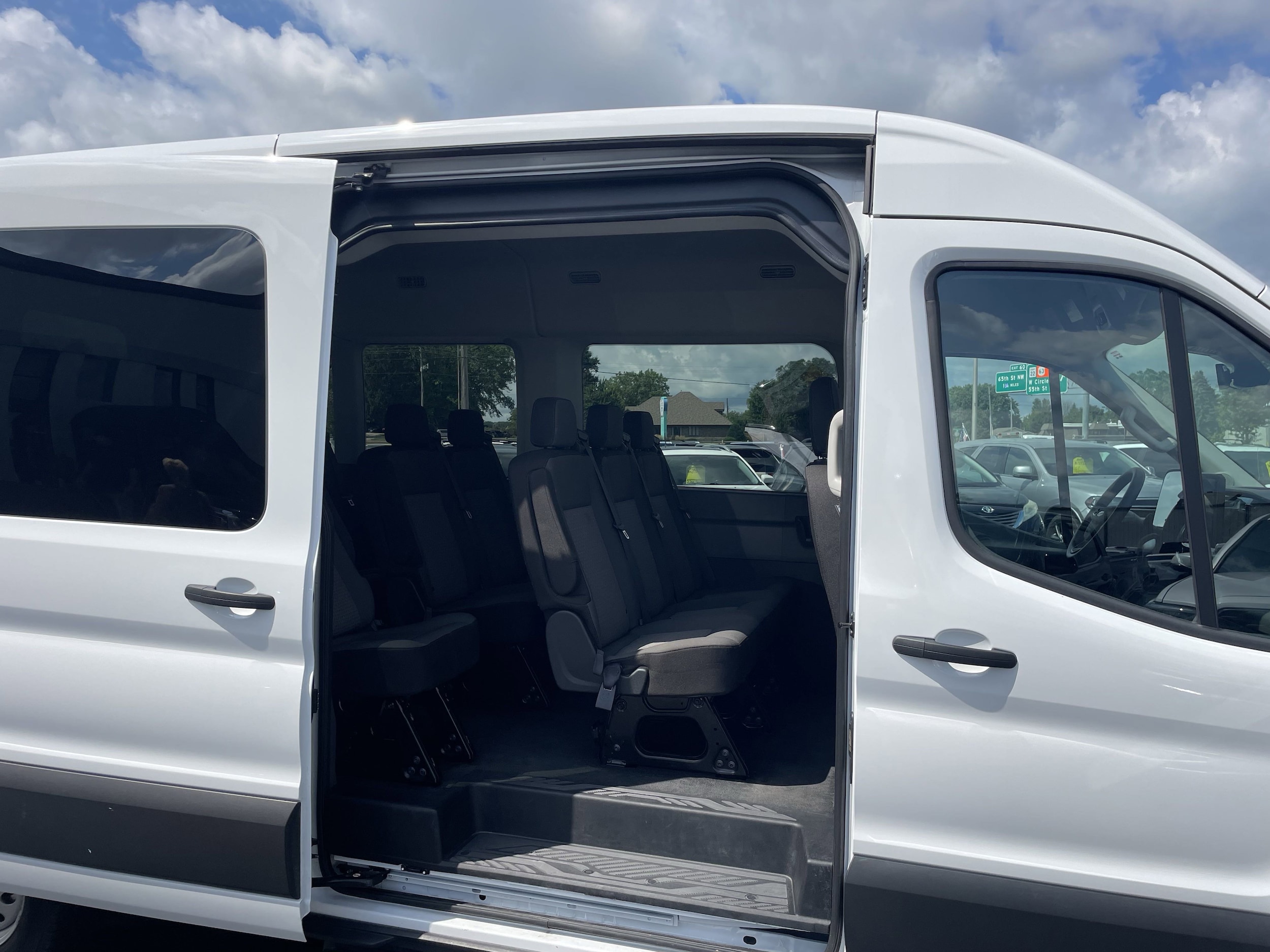 2025 Ford Transit Passenger Van XLT - Photo 9