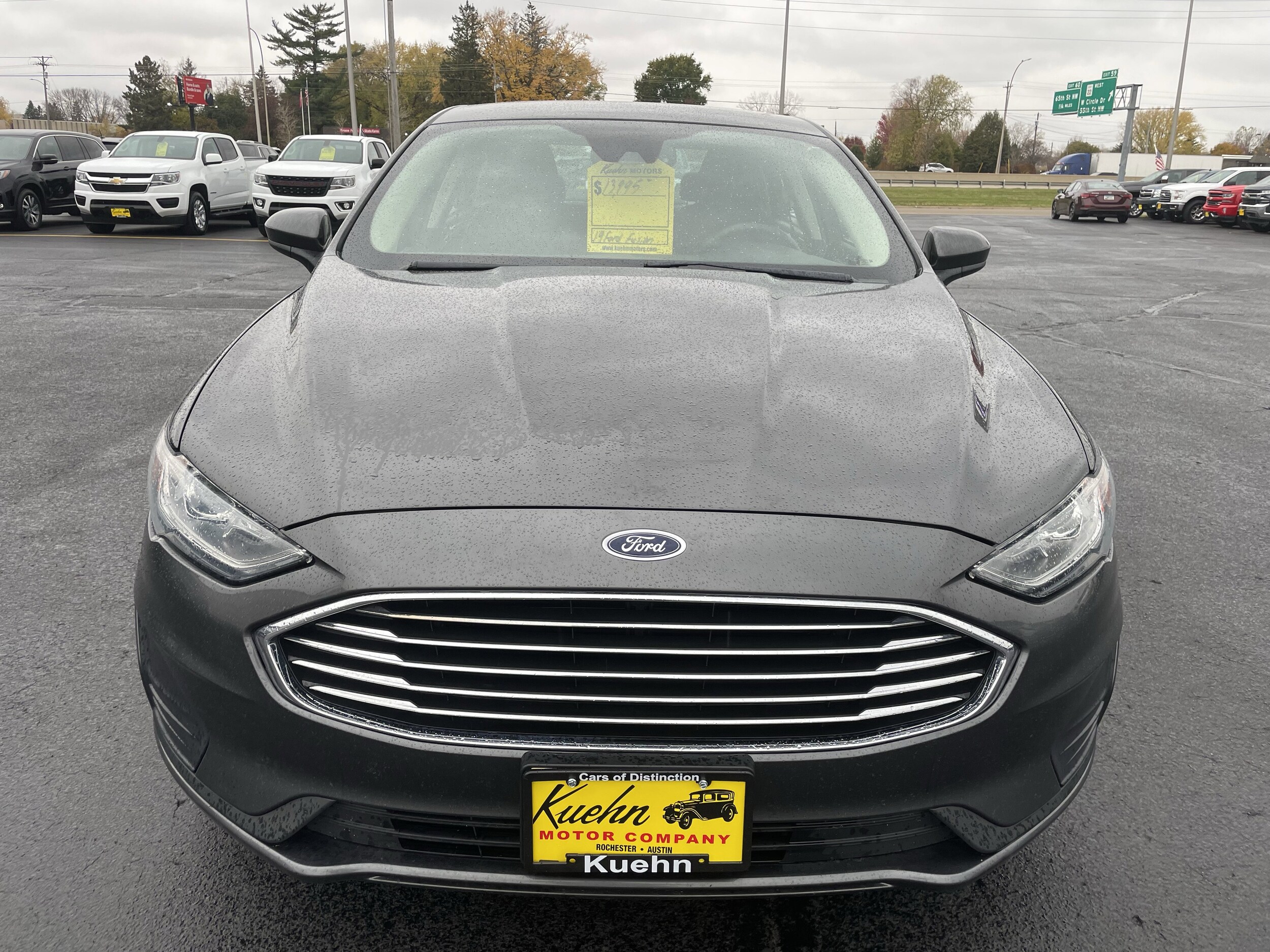 2019 Ford Fusion SE photo 3