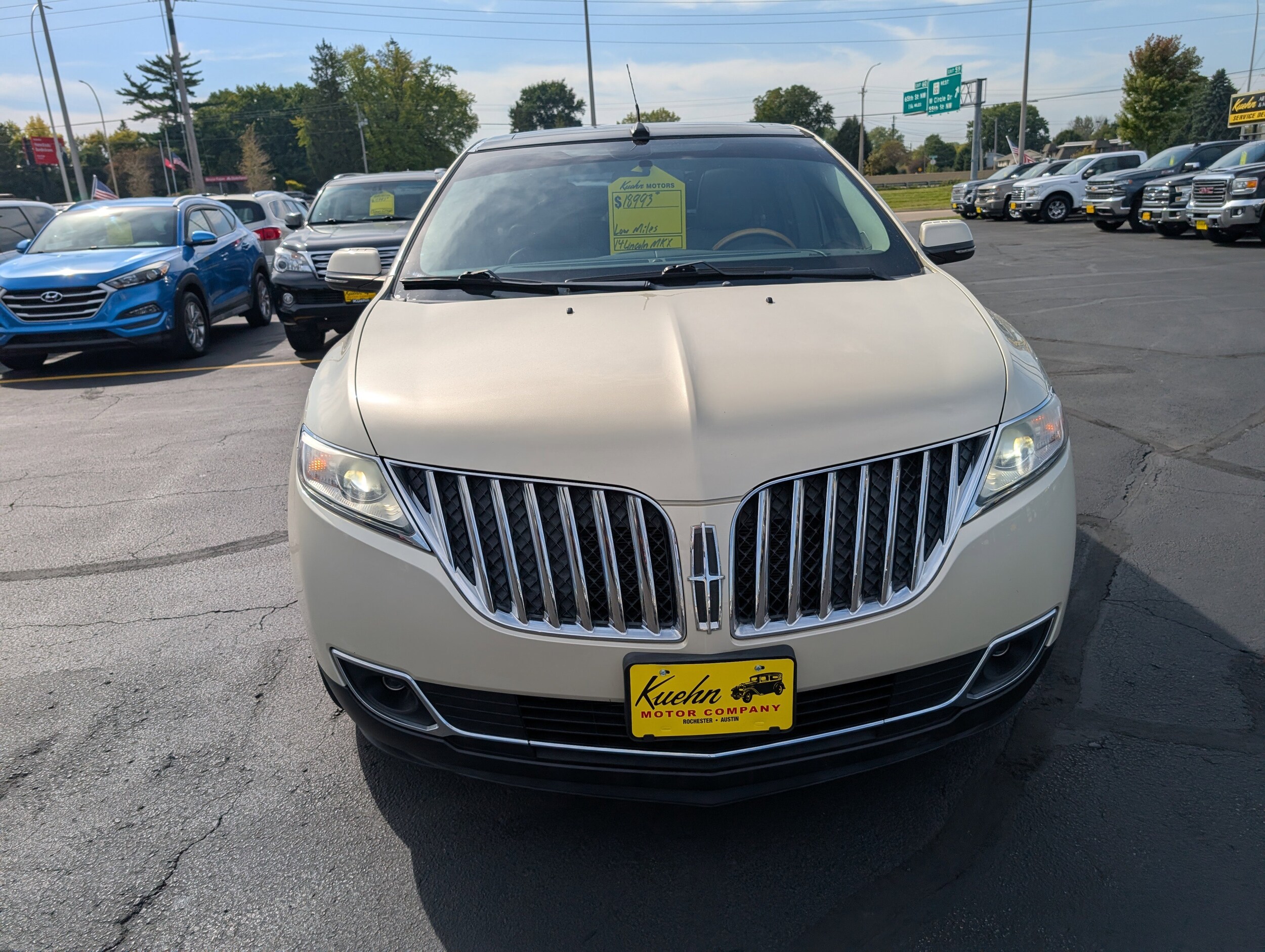 2014 Lincoln MKX photo 3