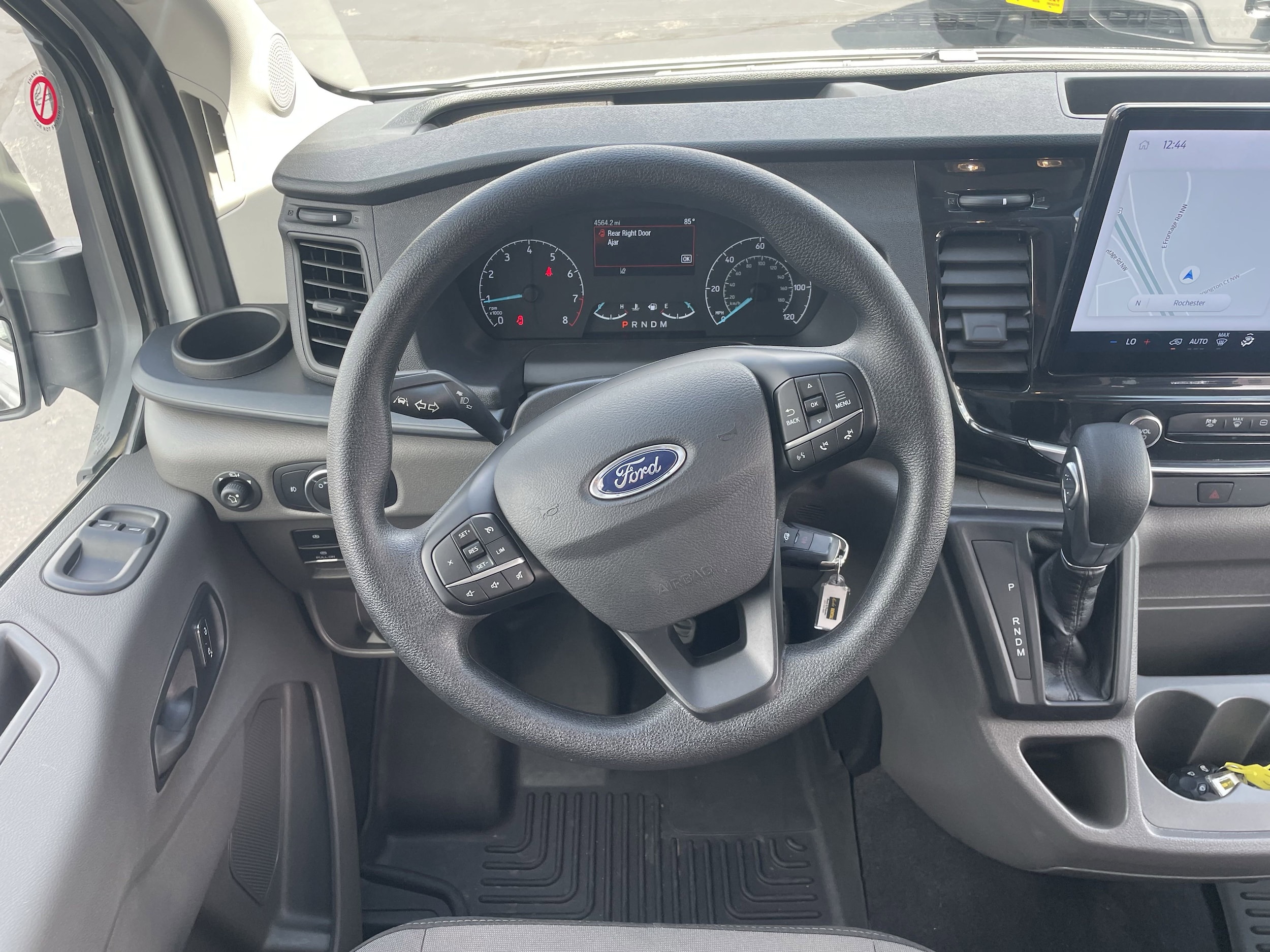 2024 Ford Transit Passenger Van XLT - Photo 10