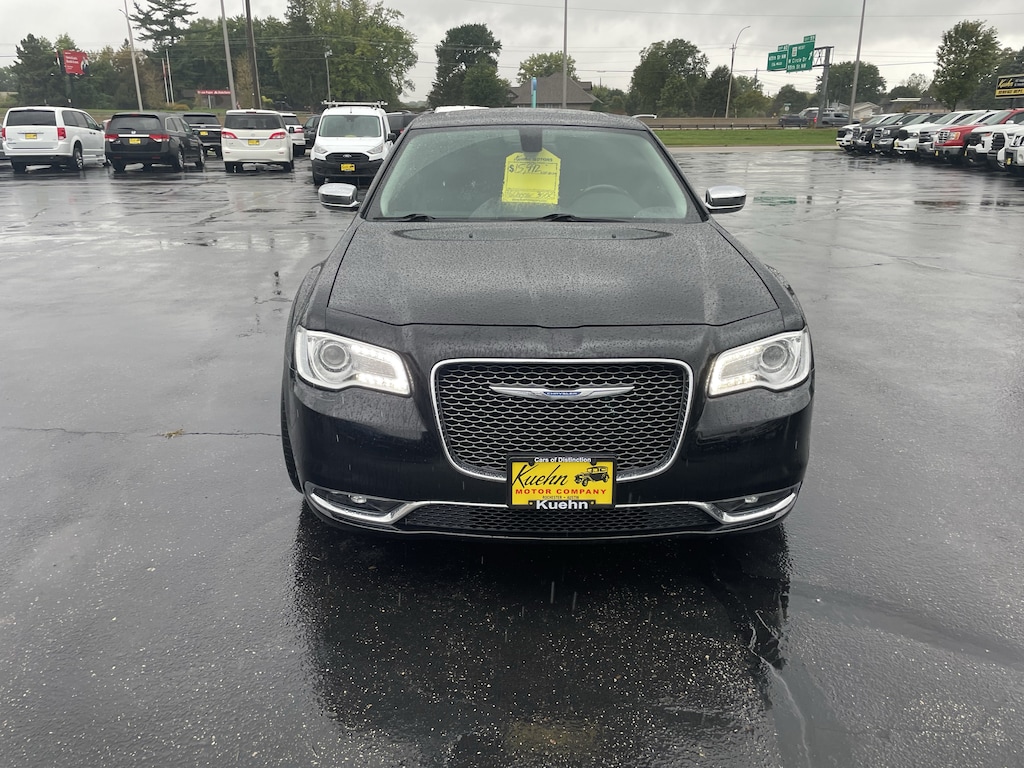 Used 2016 Chrysler 300C Base Sedan