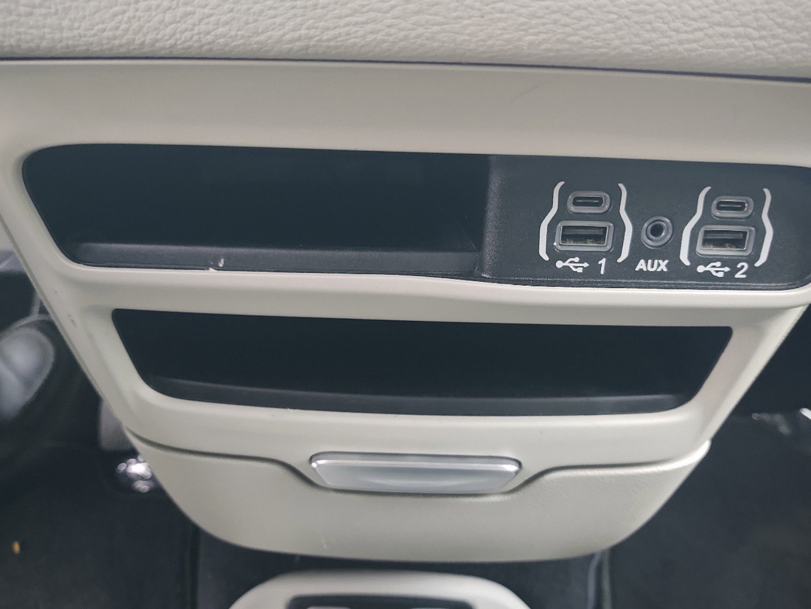 2021 Chrysler Pacifica Touring L - Photo 21