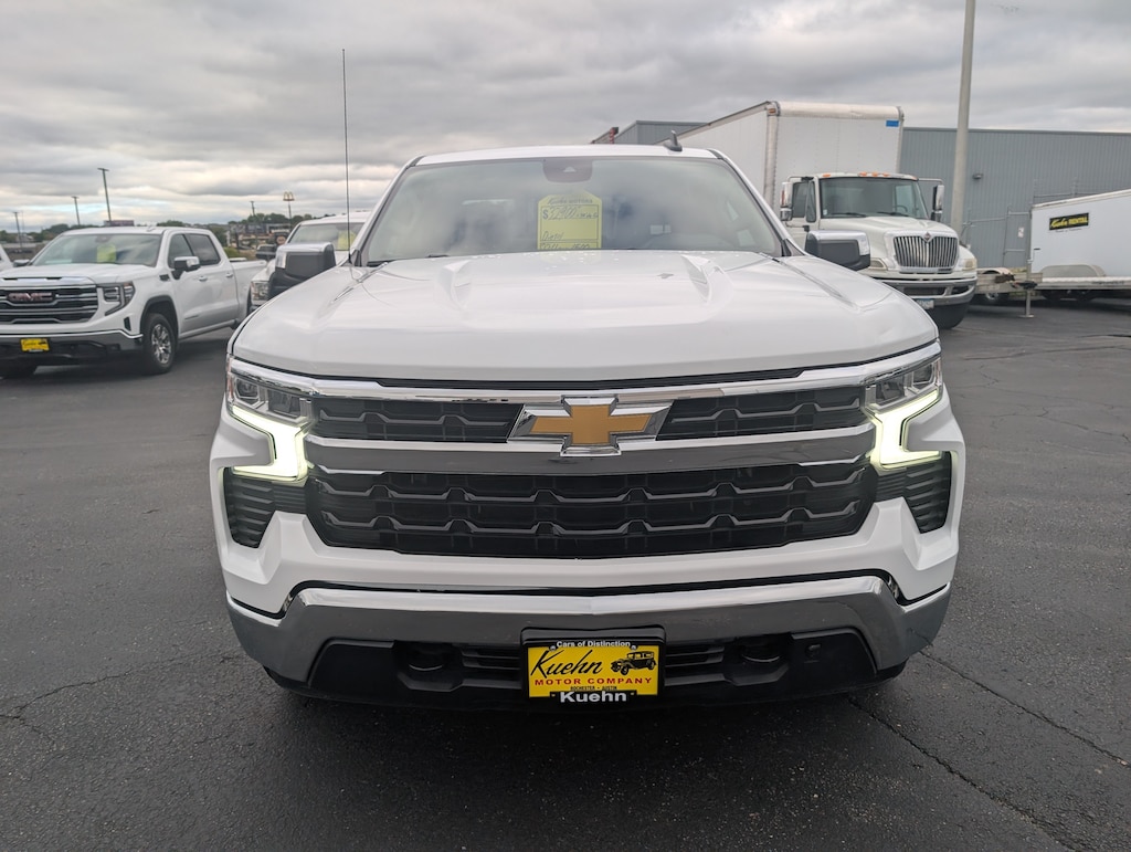 Used 2022 Chevrolet Silverado 1500 LT w/1LT Truck Crew Cab