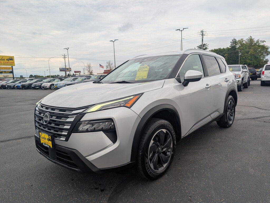 Used 2024 Nissan Rogue SV SUV