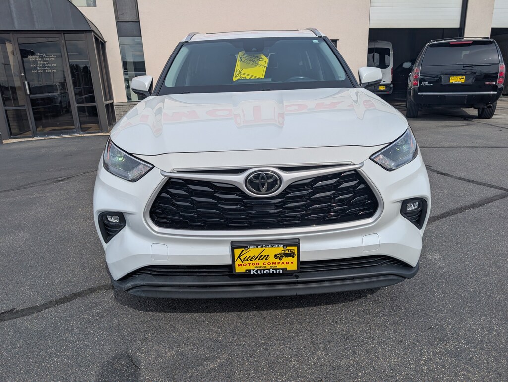 Used 2022 Toyota Highlander XLE SUV