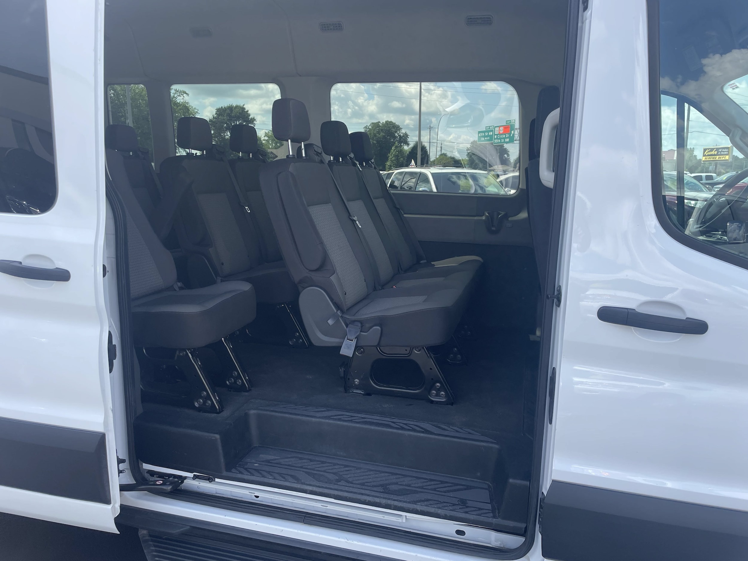 2024 Ford Transit Passenger Van XLT - Photo 9