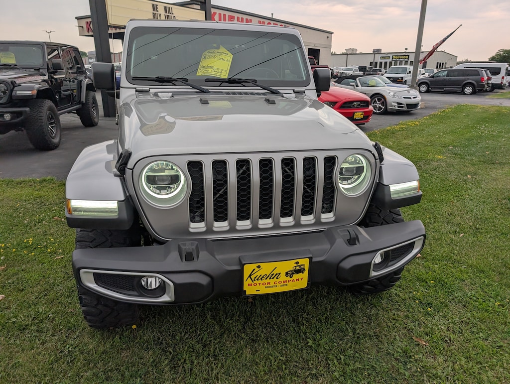Used 2020 Jeep Gladiator Overland Truck Crew Cab
