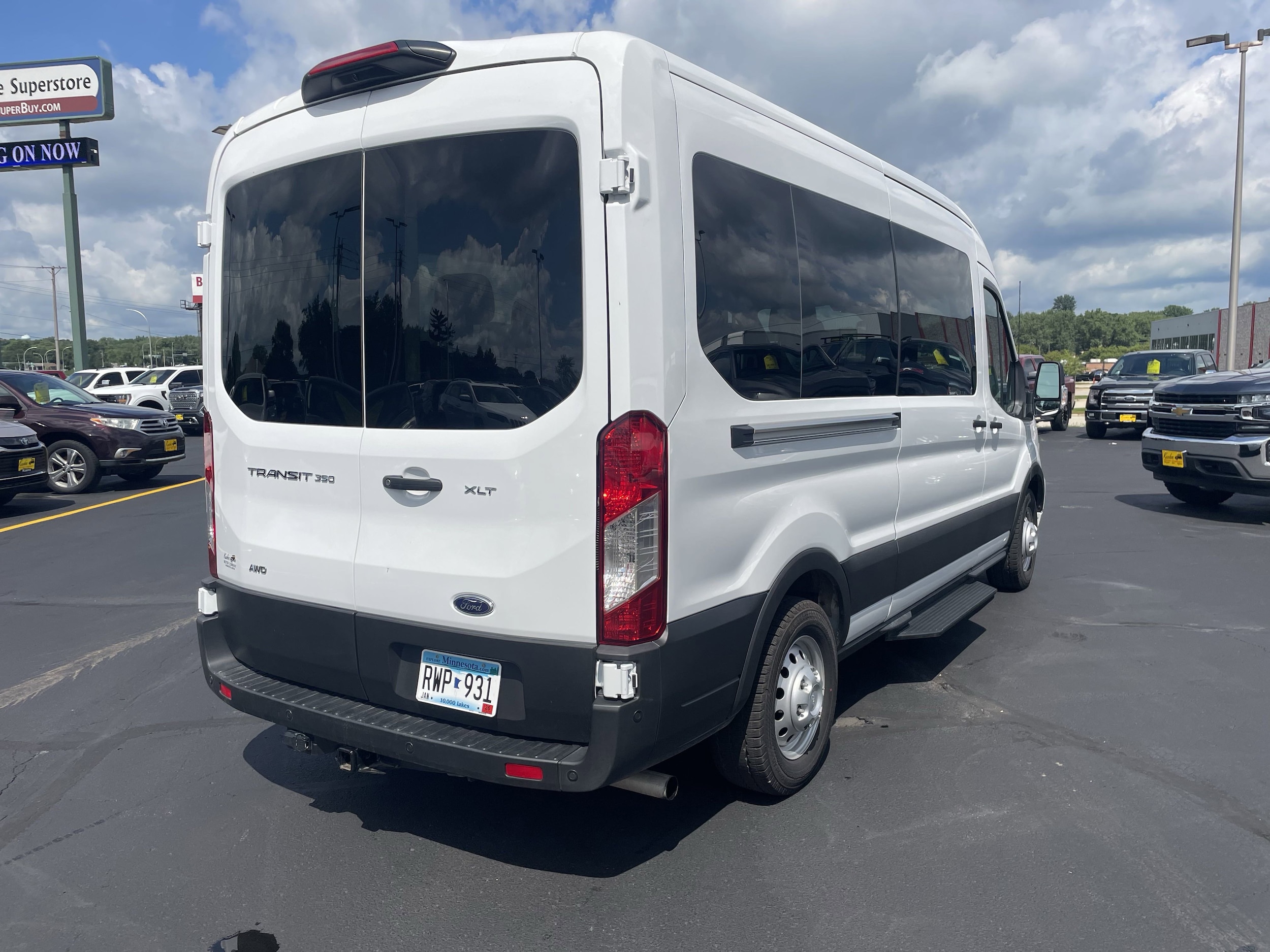 2024 Ford Transit Passenger Van XLT - Photo 5