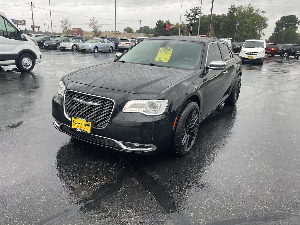 Used 2016 Chrysler 300C Base Sedan