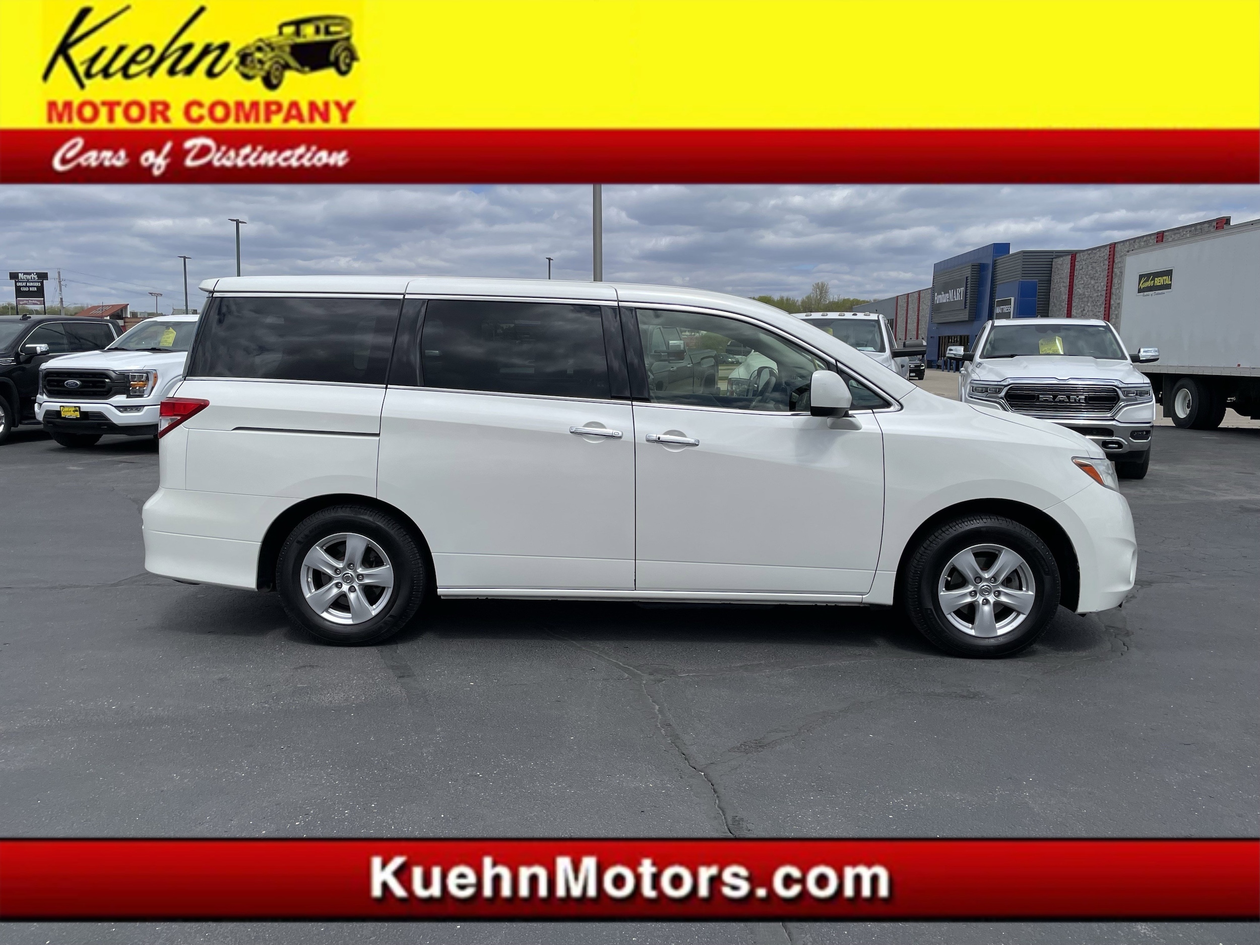 2013 Nissan Quest 3.5 SV's photo