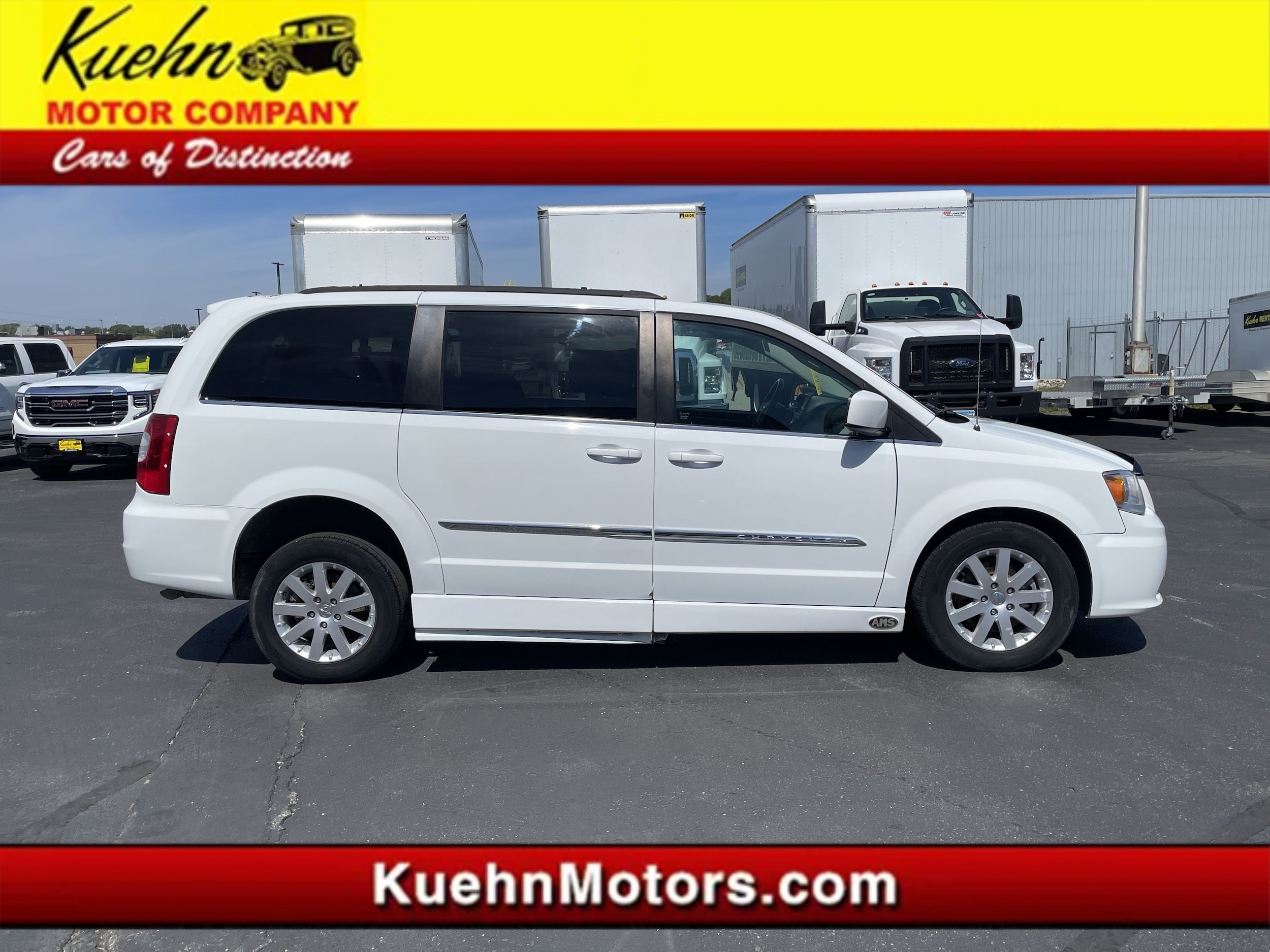 2016 Chrysler Town & Country