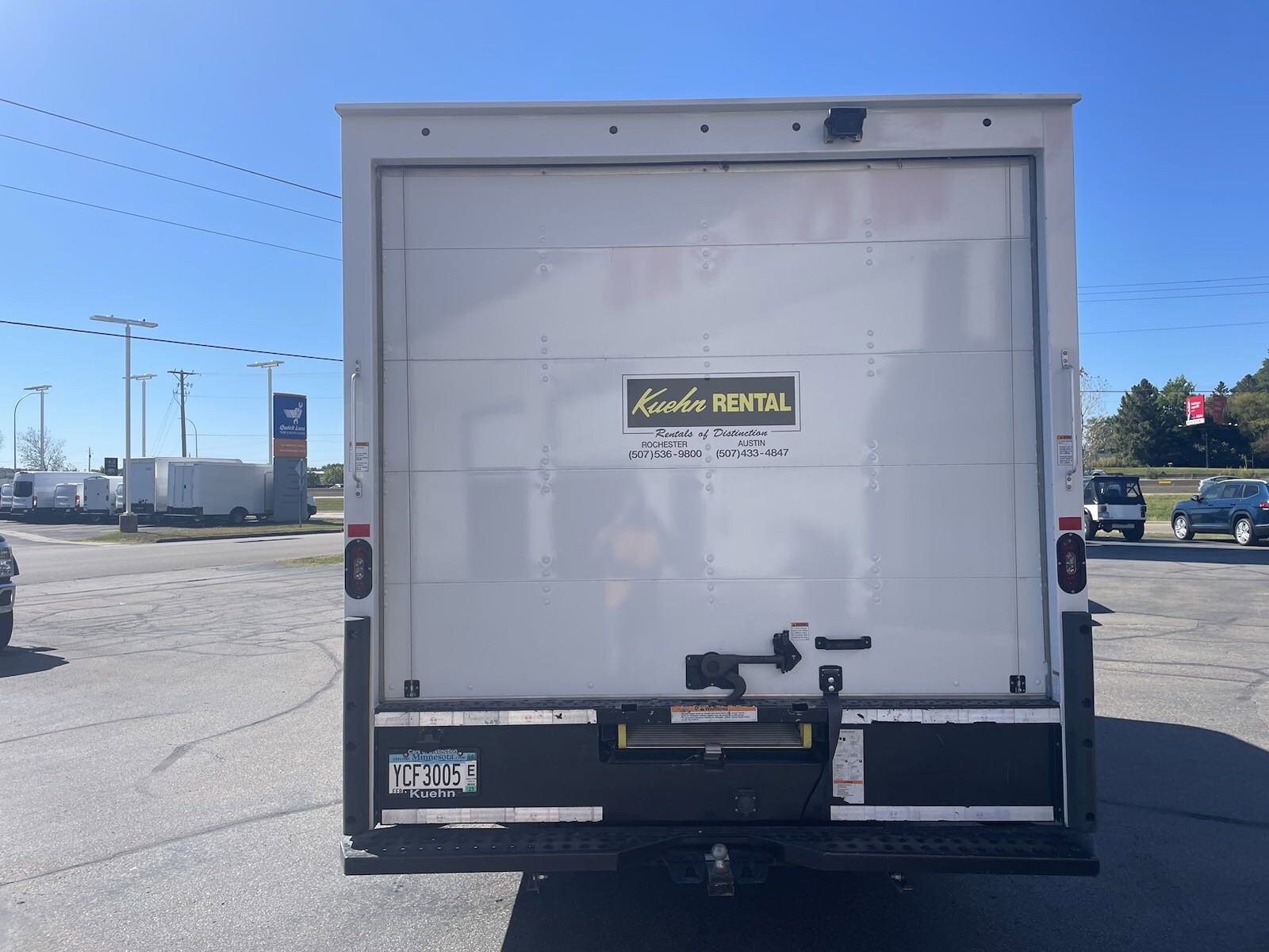 2022 Ford E-350 Base photo 4