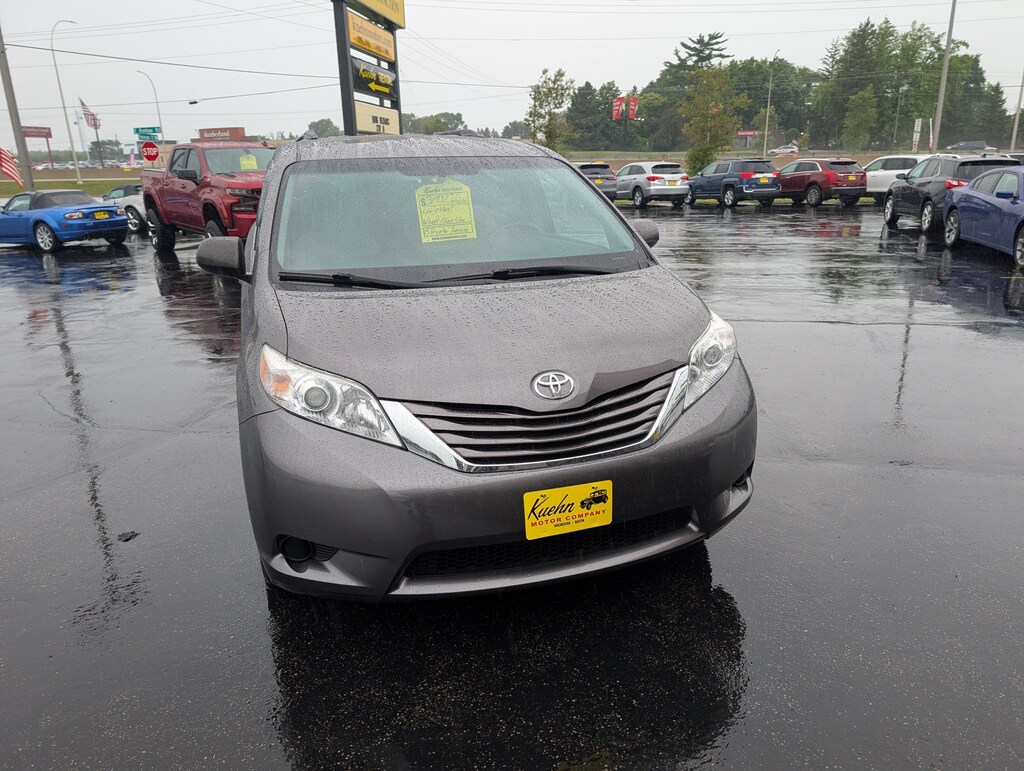 Used 2015 Toyota Sienna LE Van