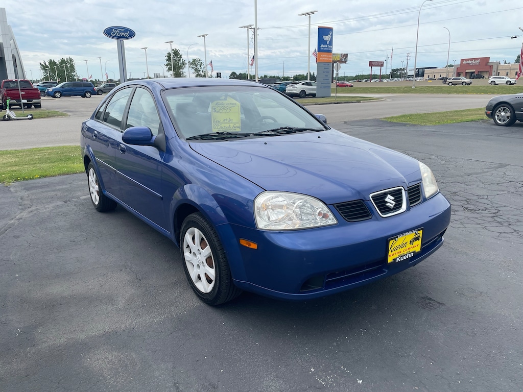 Used 2004 Suzuki Forenza S Sedan