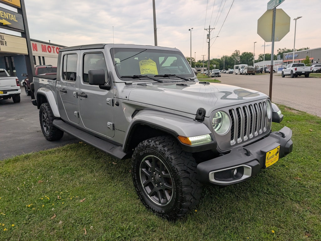 Used 2020 Jeep Gladiator Overland Truck Crew Cab