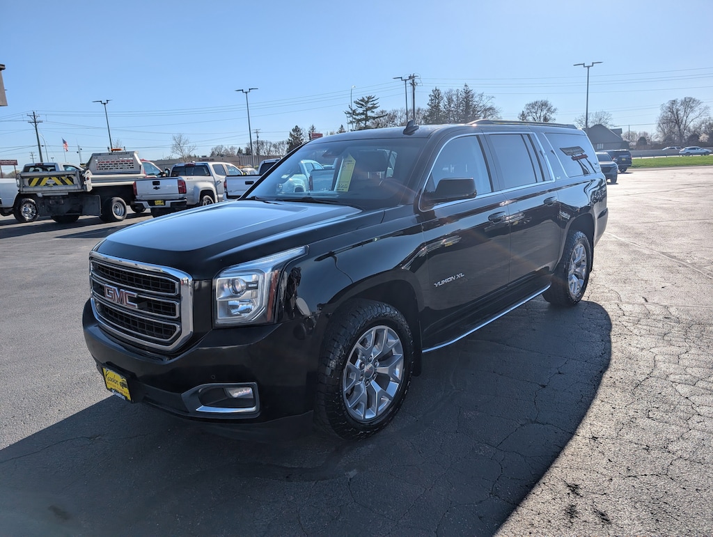 Used 2017 GMC Yukon XL SLT SUV