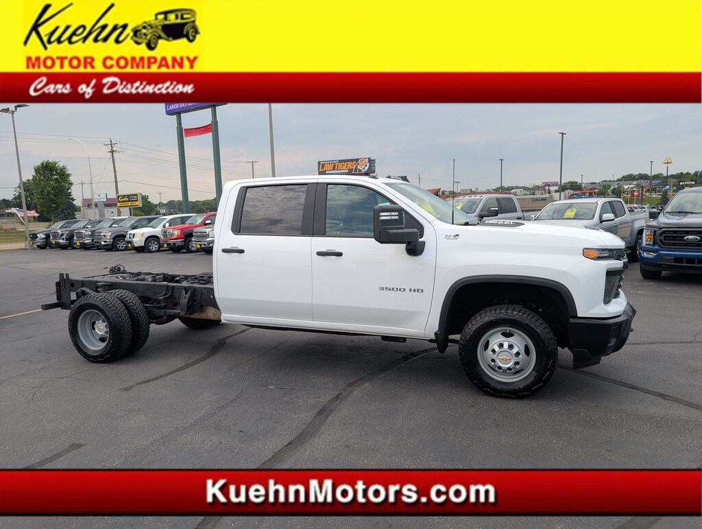 Used 2024 Chevrolet Silverado 3500 HD Chassis Work Truck Truck Crew Cab