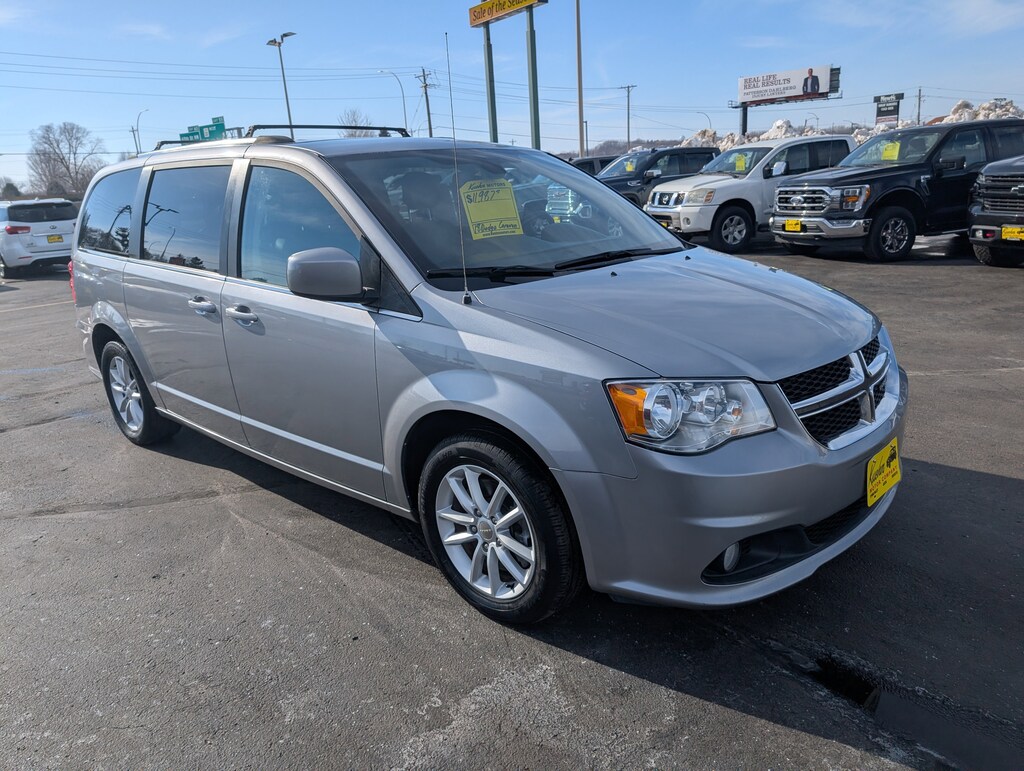 Used 2018 Dodge Grand Caravan SXT Van Passenger Van