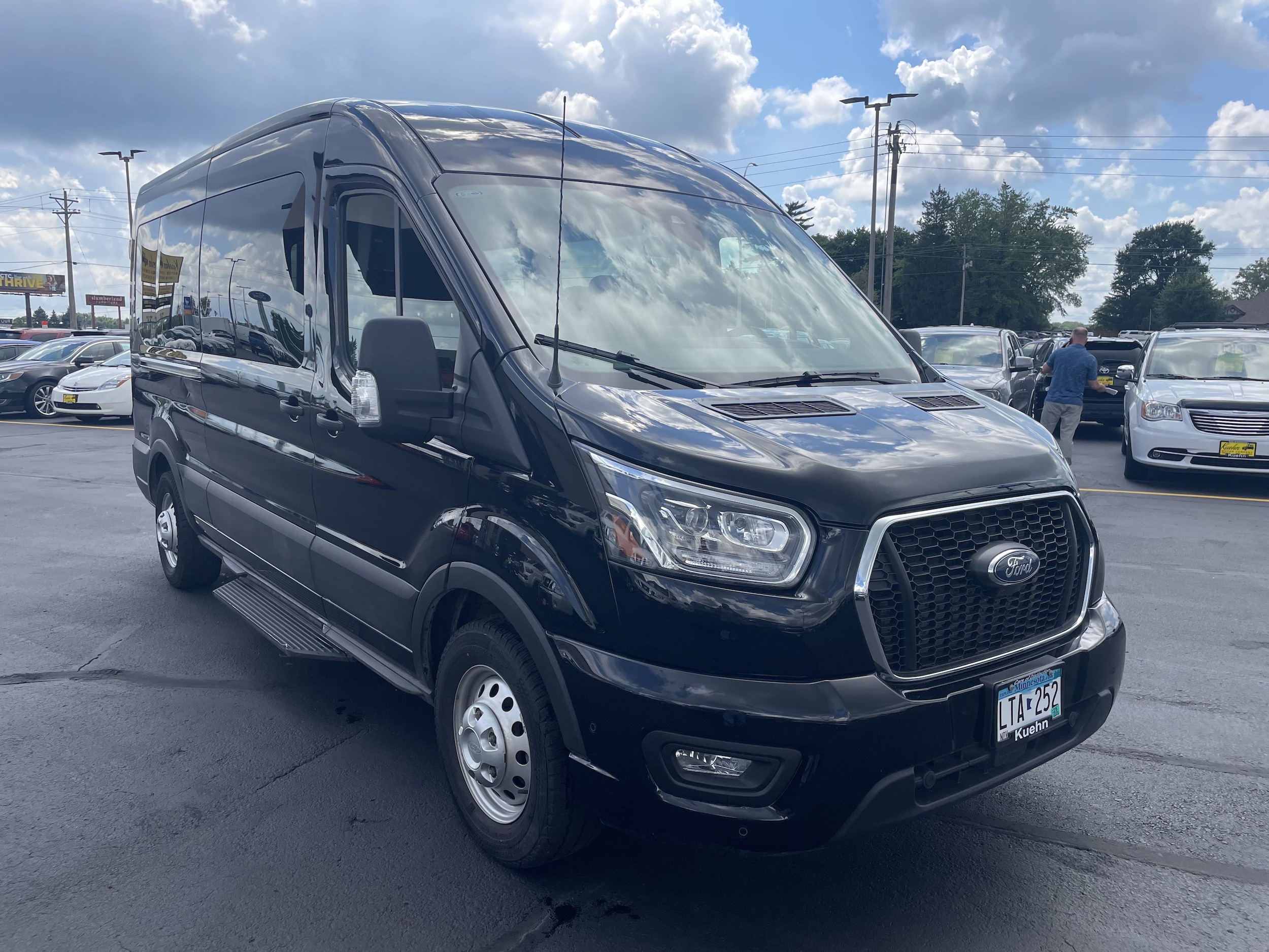 2023 Ford Transit Passenger Van XLT - Photo 7