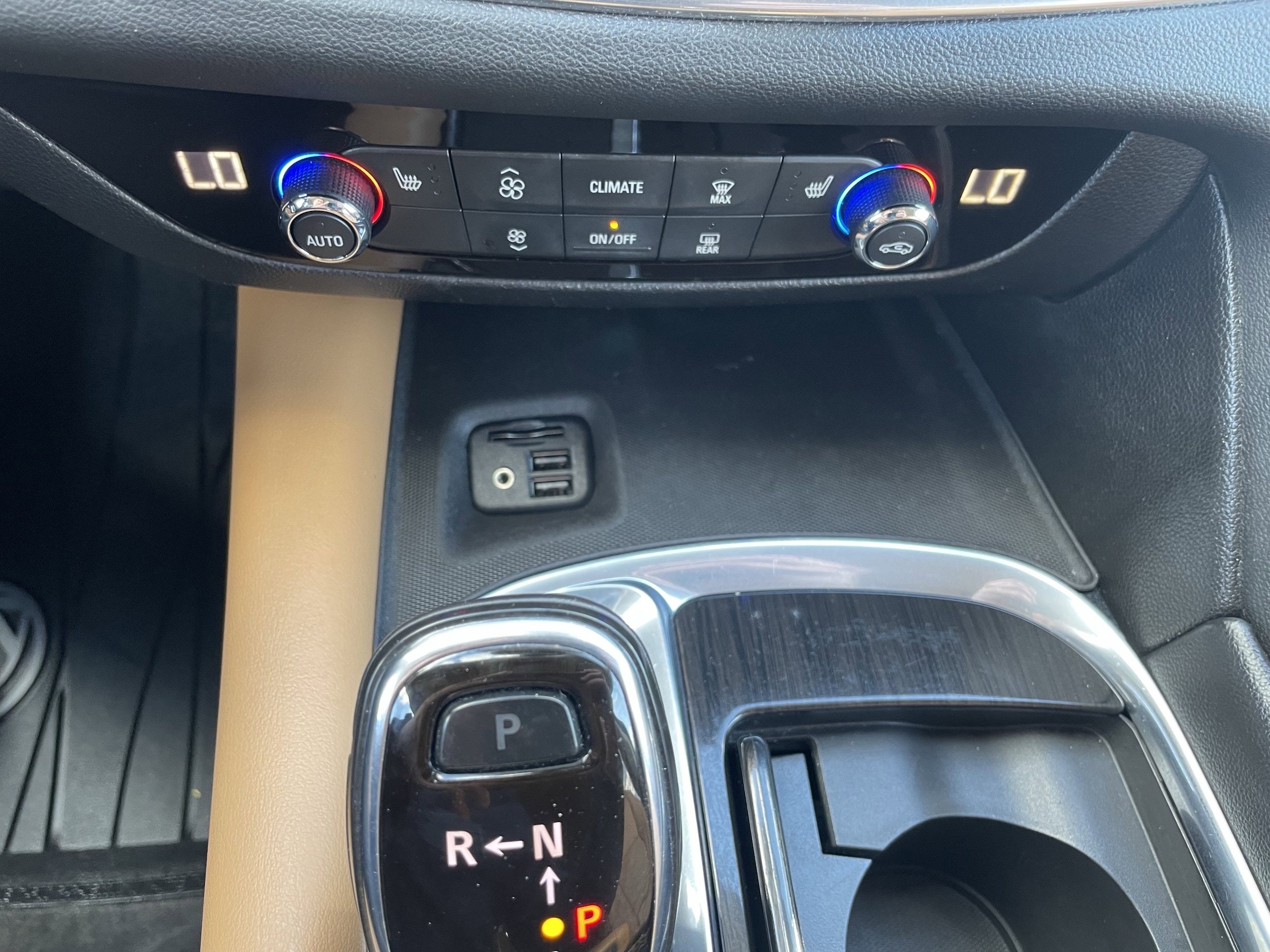 2020 Buick Enclave Essence - Photo 21