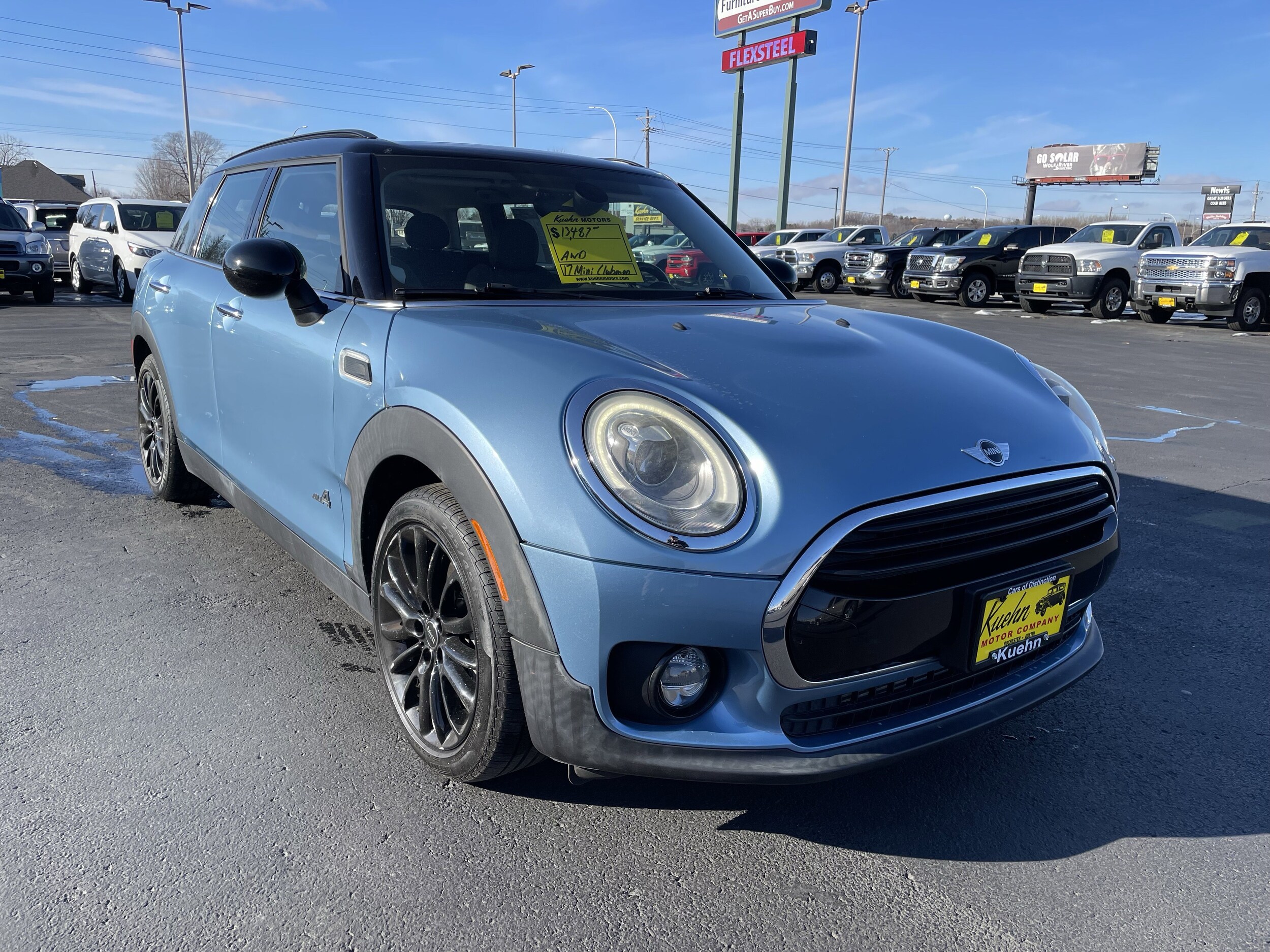 2017 Mini Clubman Base ALL4 photo 2