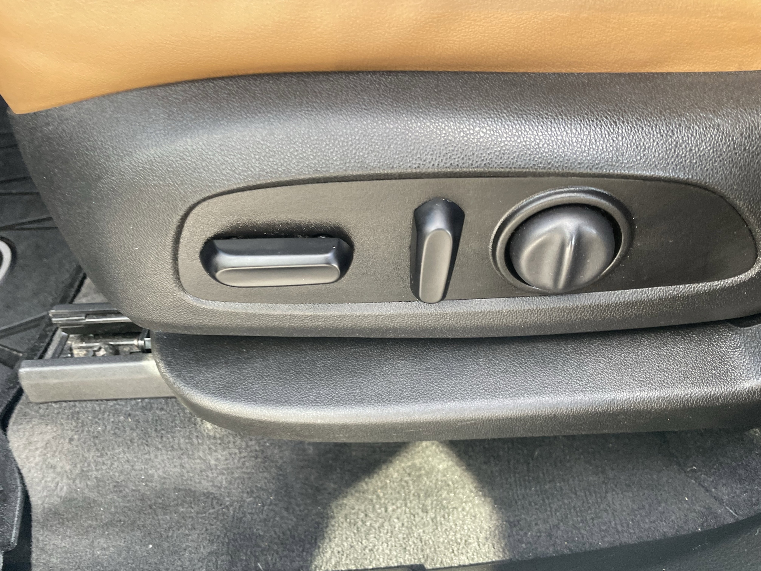 2020 Buick Enclave Essence - Photo 13